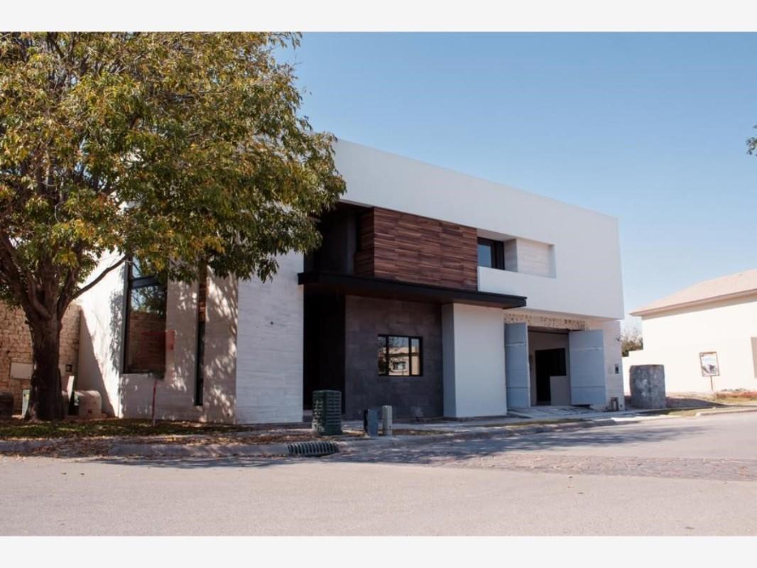 PASEO DEL ARBOL, Torreón, Coahuila de Zaragoza, 27105, Mexico, 5 Bedrooms Bedrooms, ,6 BathroomsBathrooms,Residential,For Sale,PASEO DEL ARBOL,1620714