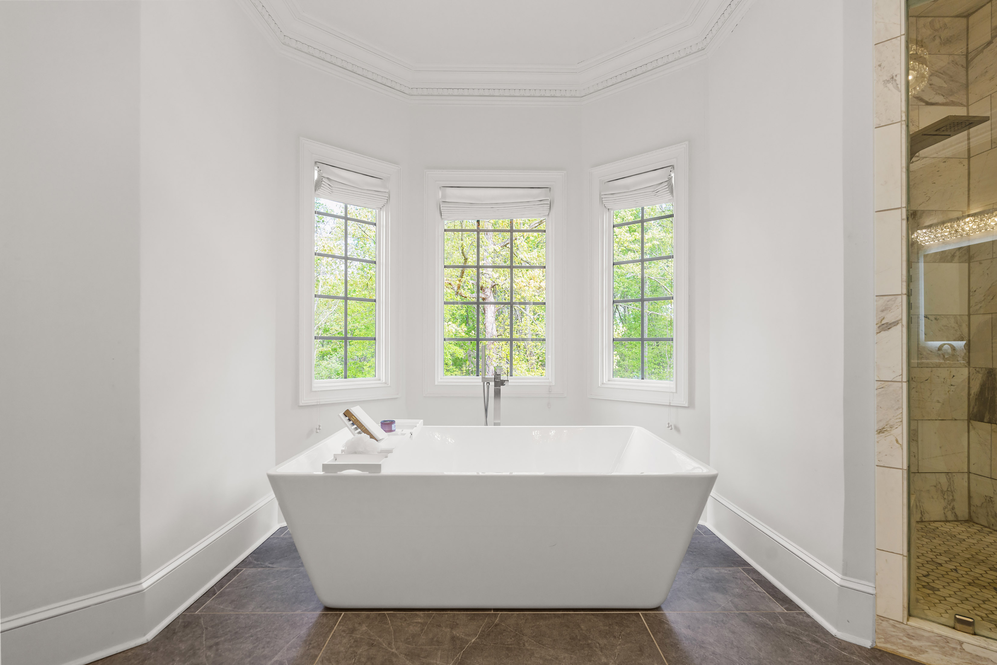  Experience Elevated Living in this Exceptional Estate-Style Residence - 物件實景