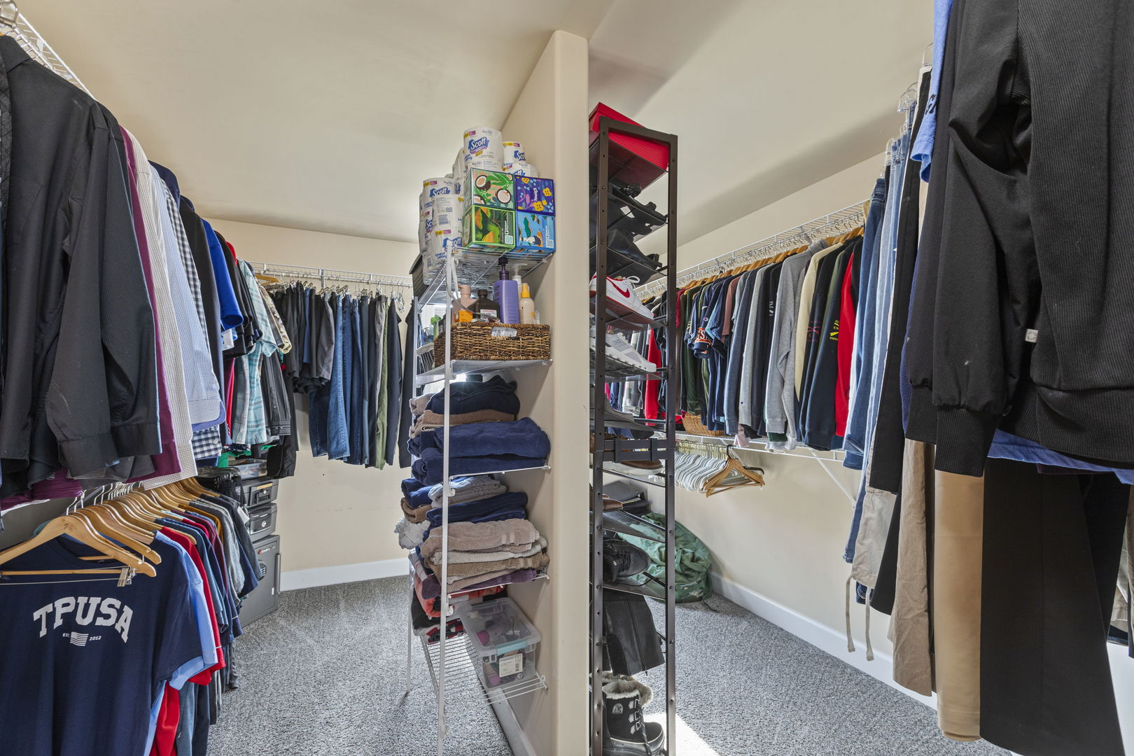 Plainfield, Illinois, 60586, United States, 4 Bedrooms Bedrooms, ,4 BathroomsBathrooms,Residential,For Sale,1989216