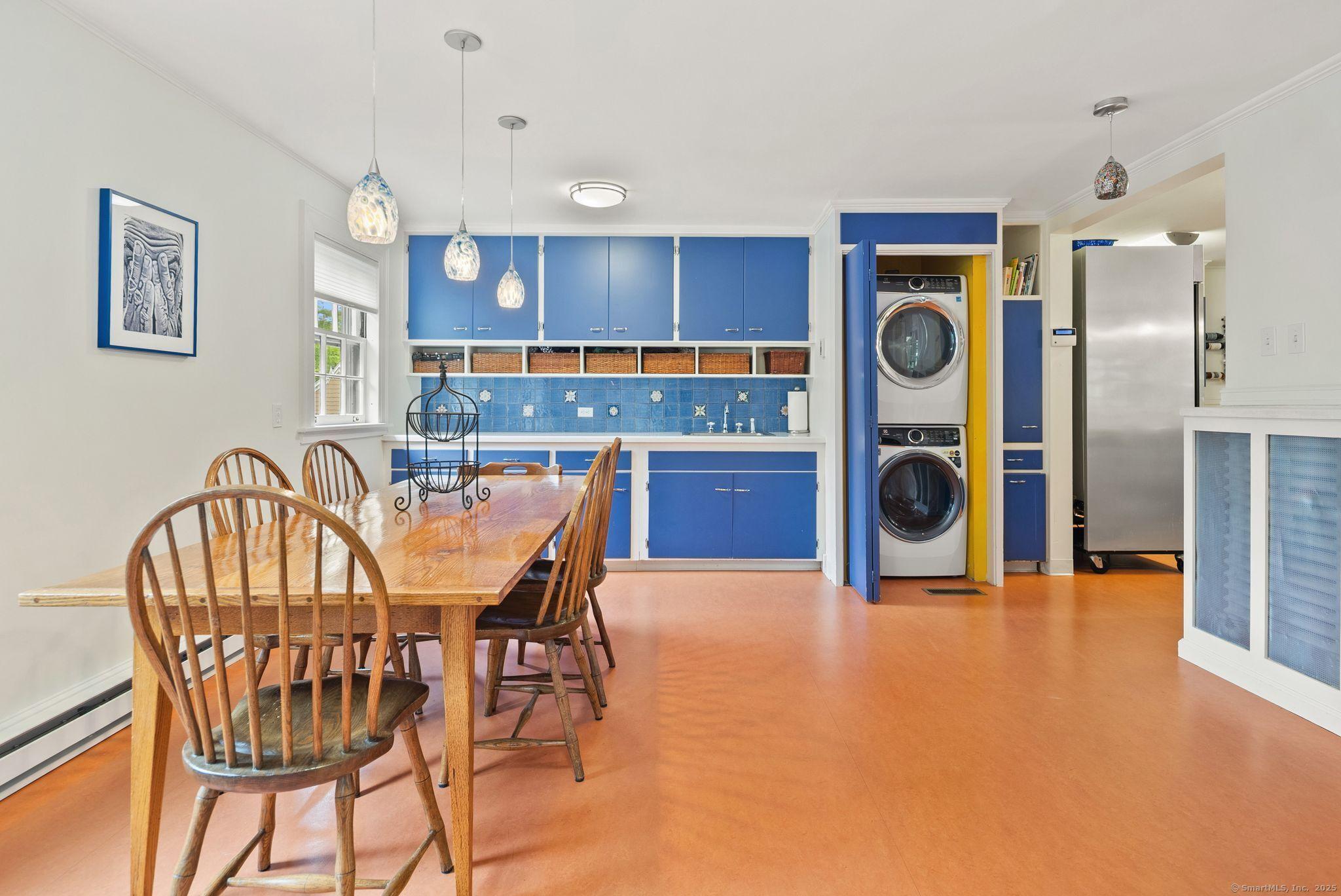 West Hartford, Connecticut, 06119, United States, 8 Bedrooms Bedrooms, ,7 BathroomsBathrooms,Residential,For Sale,1825523