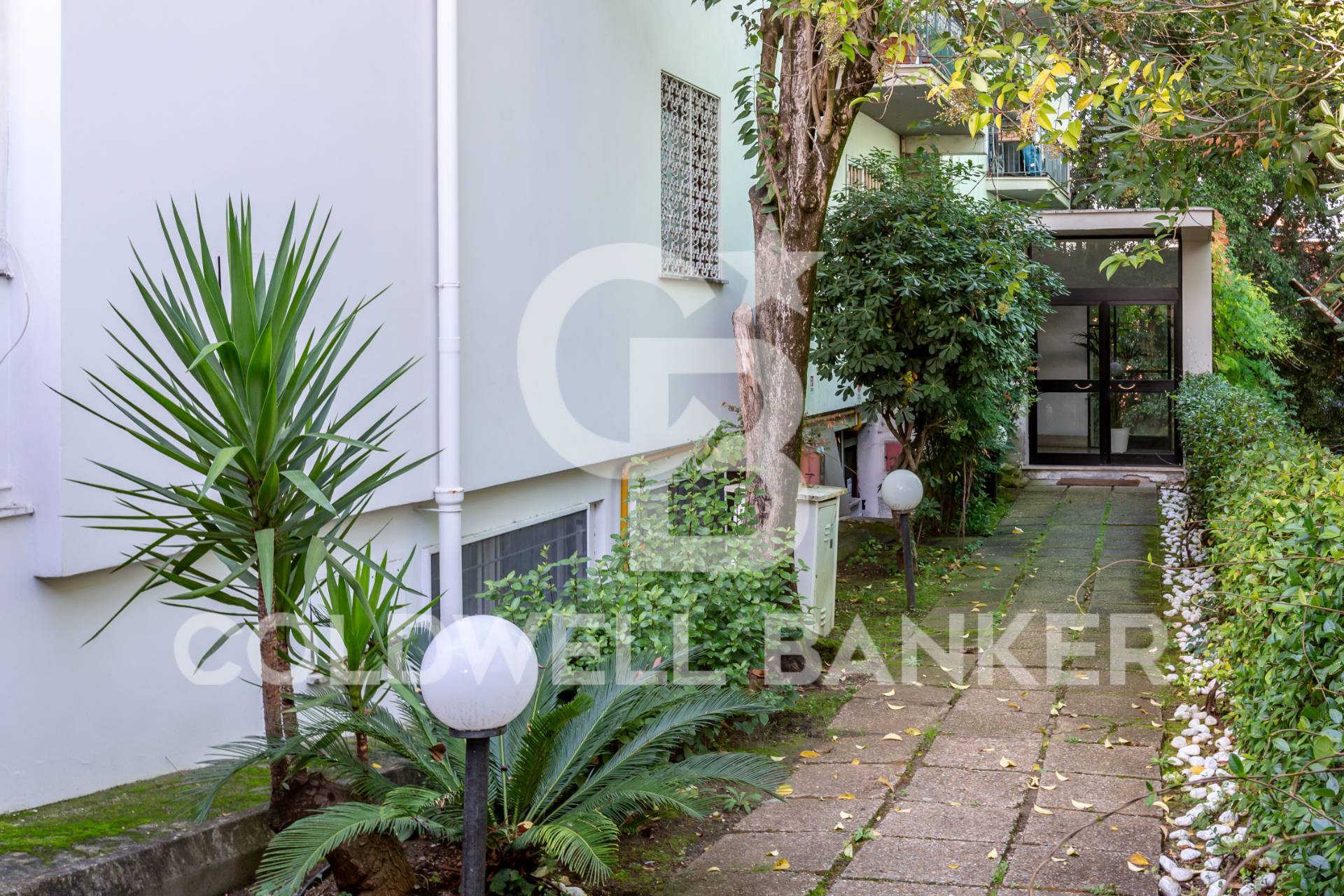 Roma, Roma, 00100, IT, 3 Bedrooms Bedrooms, ,2 BathroomsBathrooms,Residential,For Sale,1991854