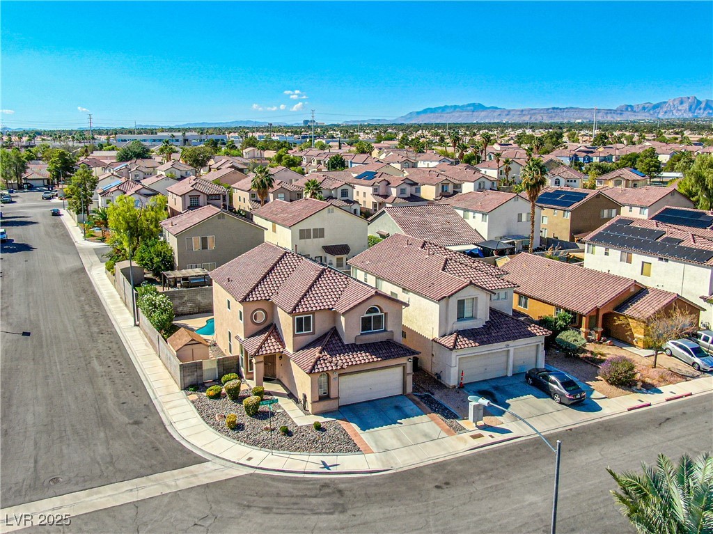 Las Vegas, Nevada, 89129, United States, 4 Bedrooms Bedrooms, ,3 BathroomsBathrooms,Residential,For Sale,1958001