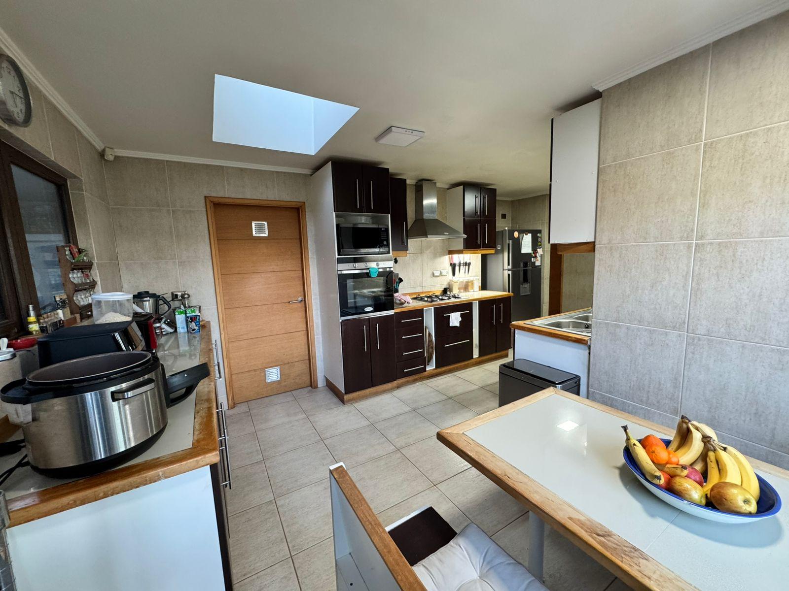 Puerto Varas, Chile, 5 Bedrooms Bedrooms, ,4 BathroomsBathrooms,Residential,For Sale,1927519