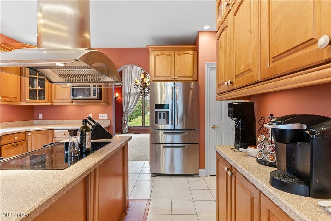 Chardon, Ohio, 44024, United States, 4 Bedrooms Bedrooms, ,5 BathroomsBathrooms,Residential,For Sale,1985731