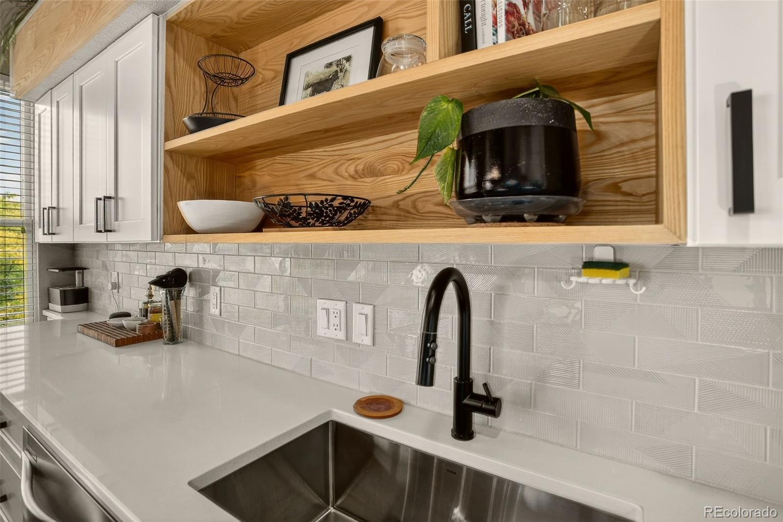 Denver, Colorado, 80218, United States, 2 Bedrooms Bedrooms, ,1 BathroomBathrooms,Residential,For Sale,1992053