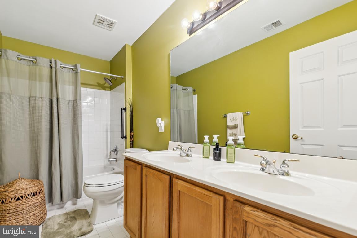 Accokeek, Maryland, 20607, United States, 4 Bedrooms Bedrooms, ,4 BathroomsBathrooms,Residential,For Sale,1881196