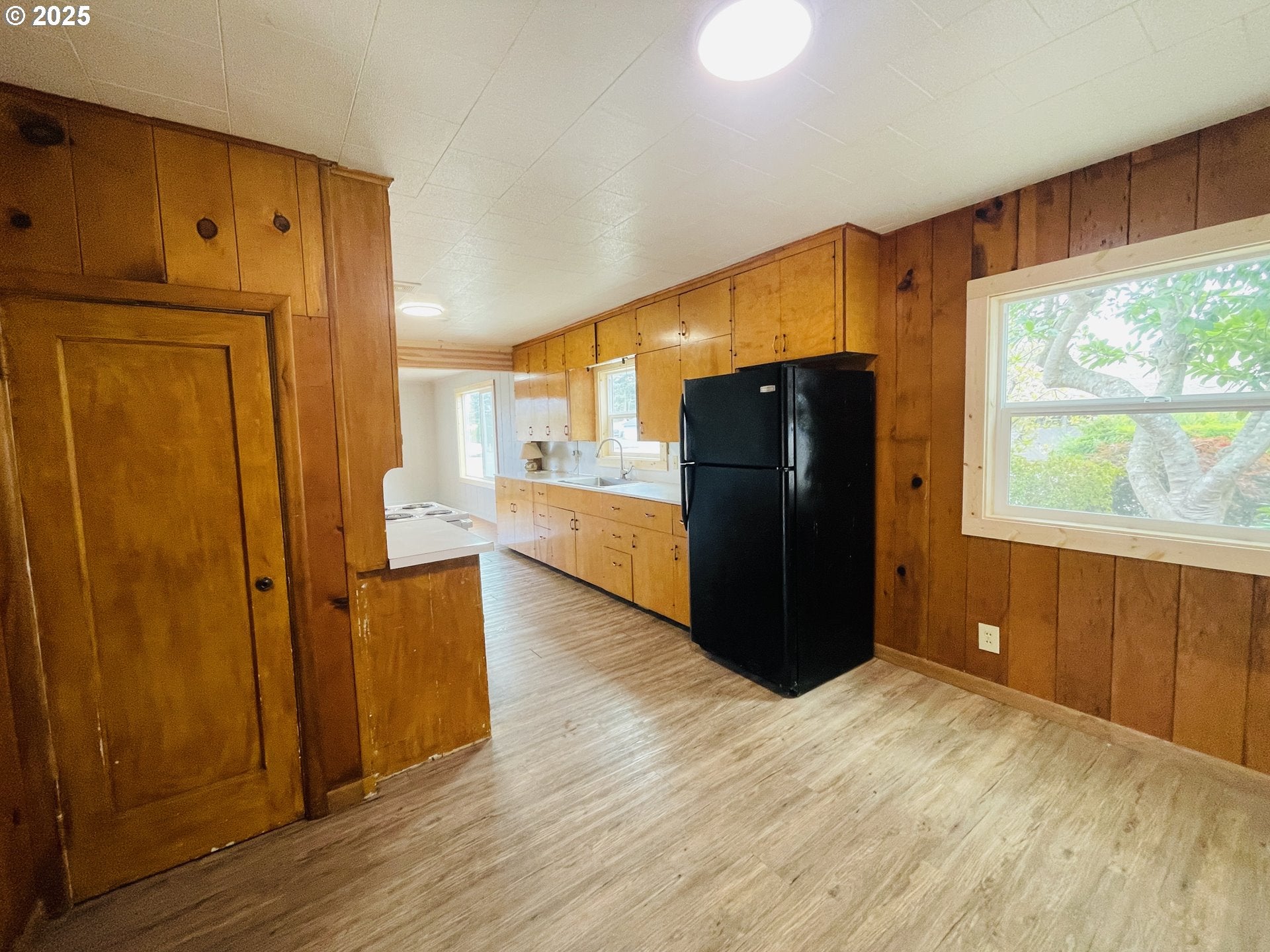 Bandon, Oregon, 97411, United States, 4 Bedrooms Bedrooms, ,2 BathroomsBathrooms,Residential,For Sale,1983283