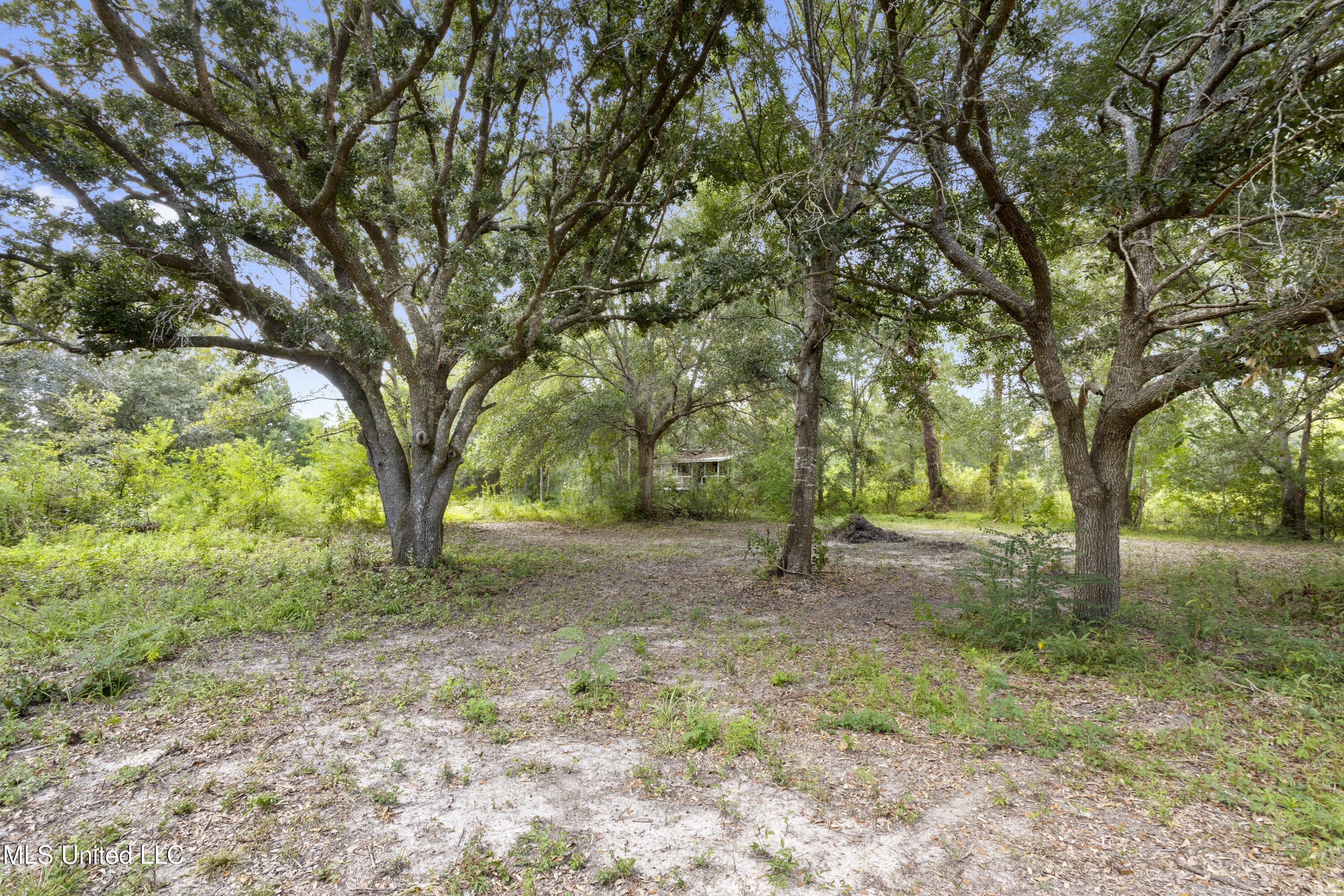 Biloxi, Mississippi, 39532, United States, 3 Bedrooms Bedrooms, ,2 BathroomsBathrooms,Residential,For Sale,1977192