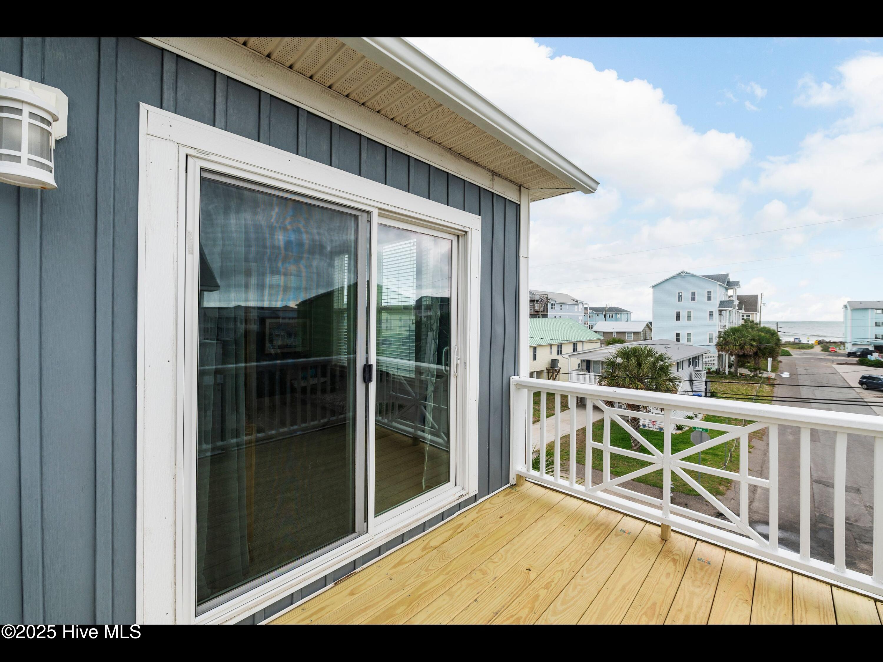 Carolina Beach, North Carolina, 28428, United States, 3 Bedrooms Bedrooms, ,3 BathroomsBathrooms,Residential,For Sale,1827738