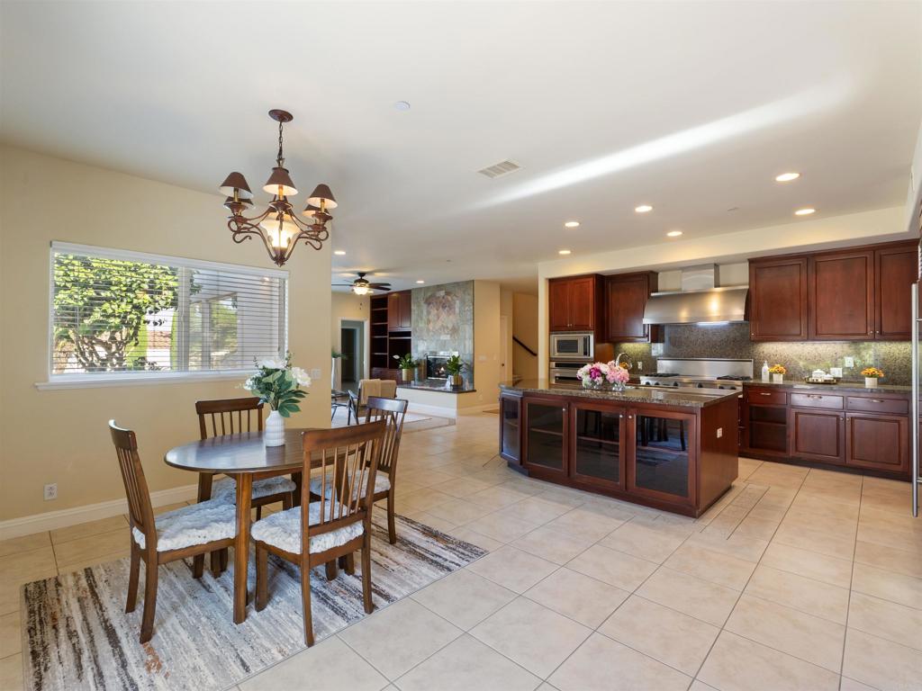Vista, California, 92084, United States, 5 Bedrooms Bedrooms, ,4 BathroomsBathrooms,Residential,For Sale,1805351
