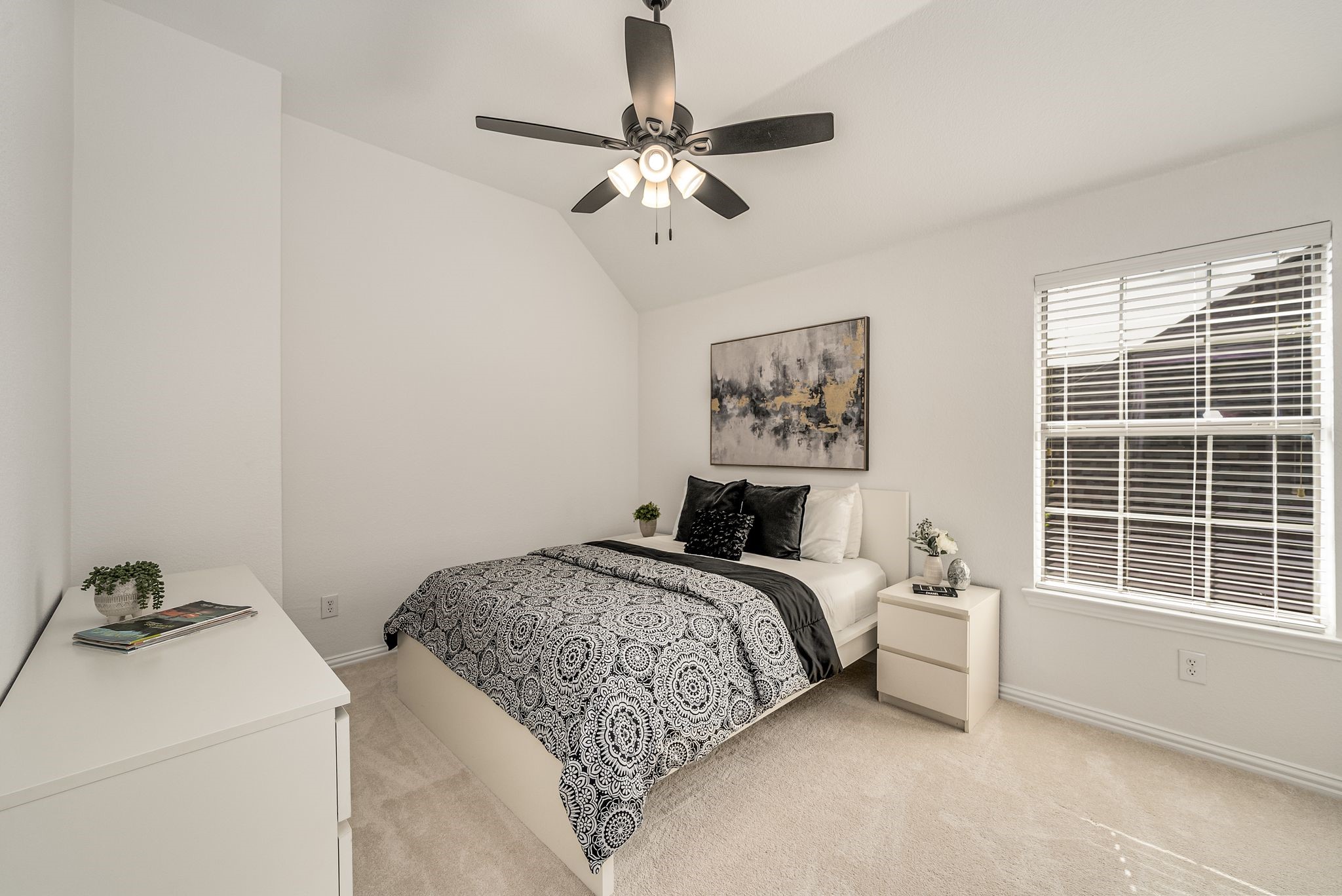 Frisco, Texas, 75033, United States, 4 Bedrooms Bedrooms, ,4 BathroomsBathrooms,Residential,For Sale,1938772