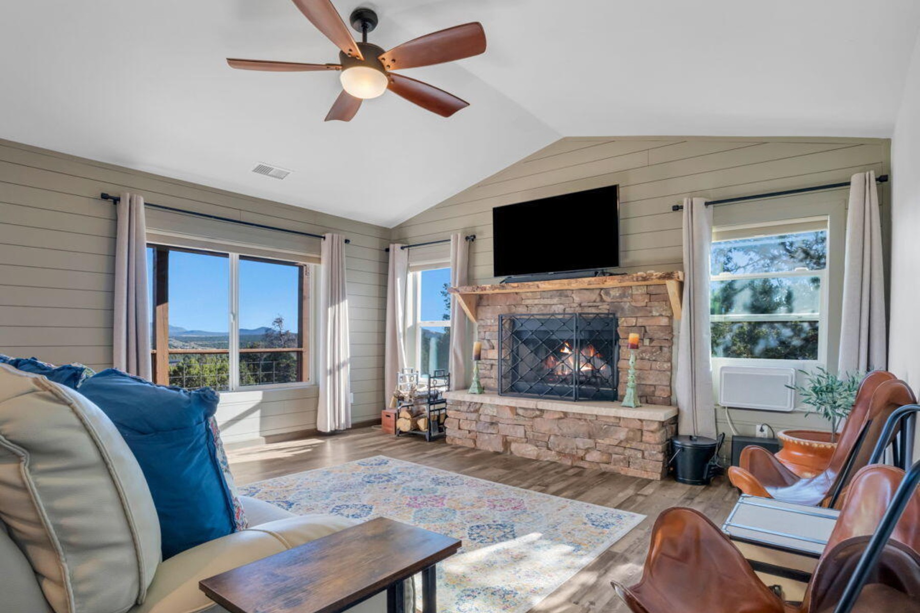  1249 E Chaparral Rd ¦ Williams, AZ - 物件實景