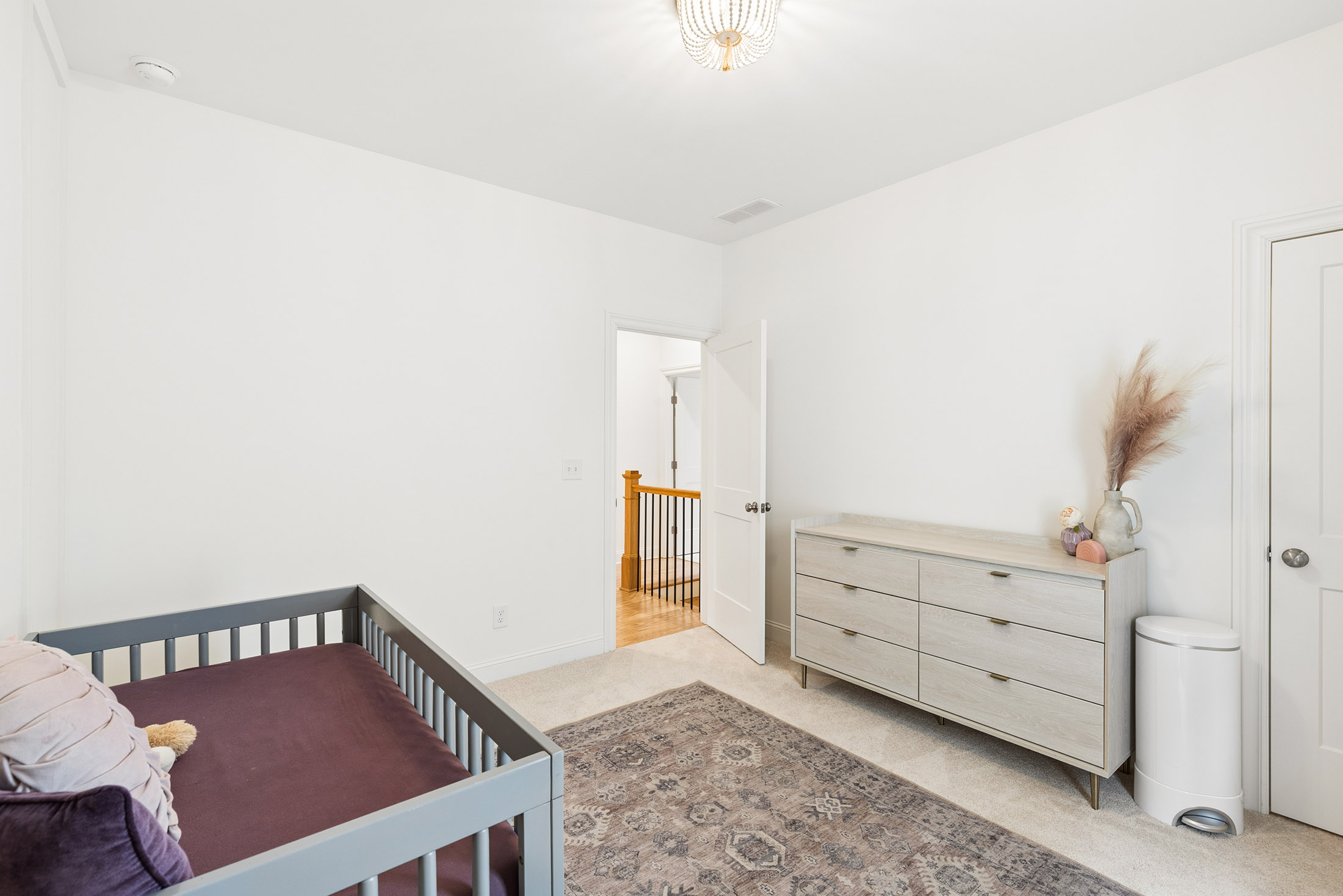  Freshly Updated and Move-in Ready Home in a Prime Westside Location - 物件實景