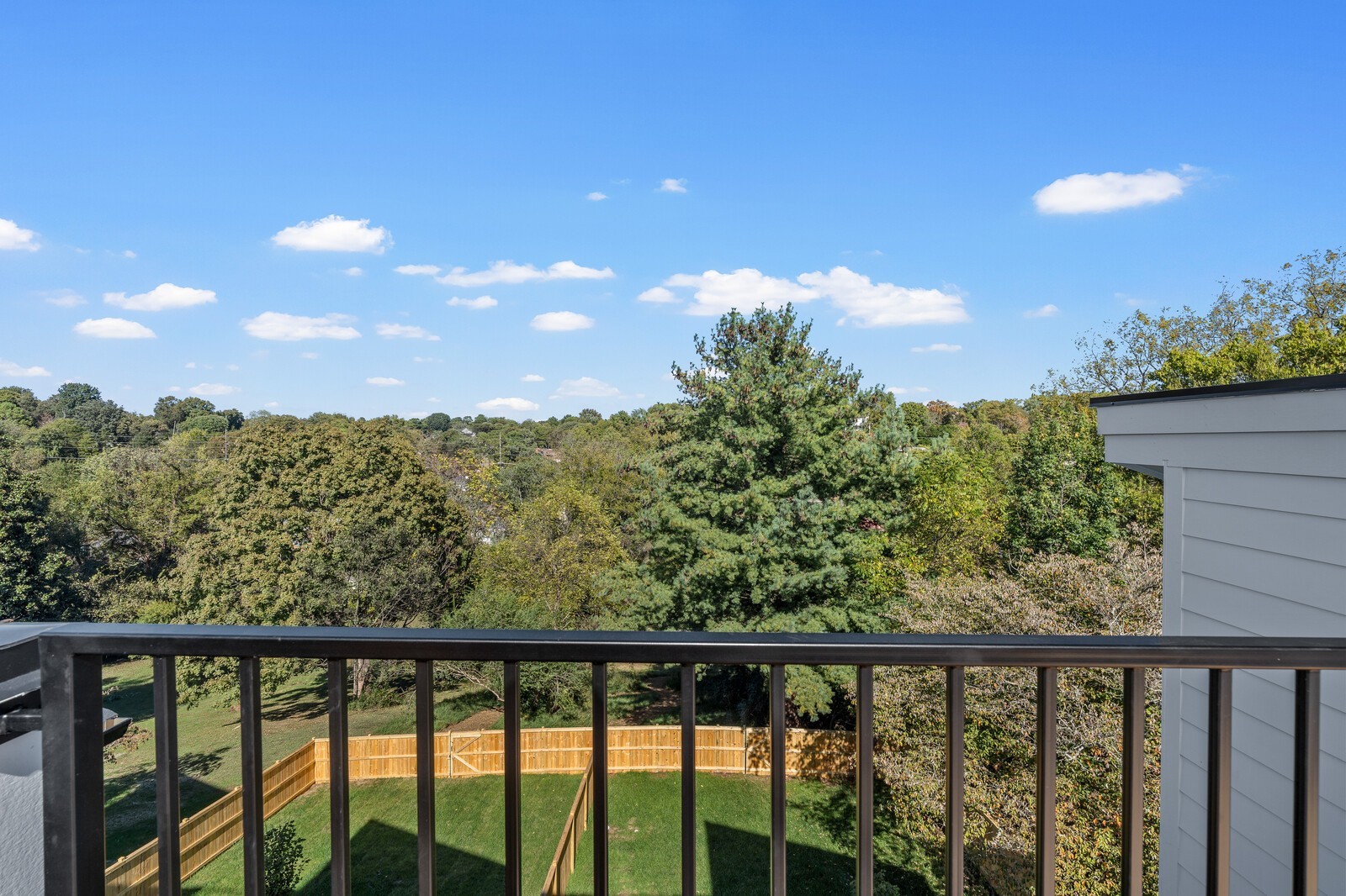 Nashville, Tennessee, 37206, United States, 4 Bedrooms Bedrooms, ,7 BathroomsBathrooms,Residential,For Sale,1989518