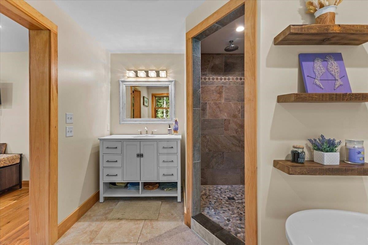 Johnson, Vermont, 05656, United States, 3 Bedrooms Bedrooms, ,2 BathroomsBathrooms,Residential,For Sale,1948008