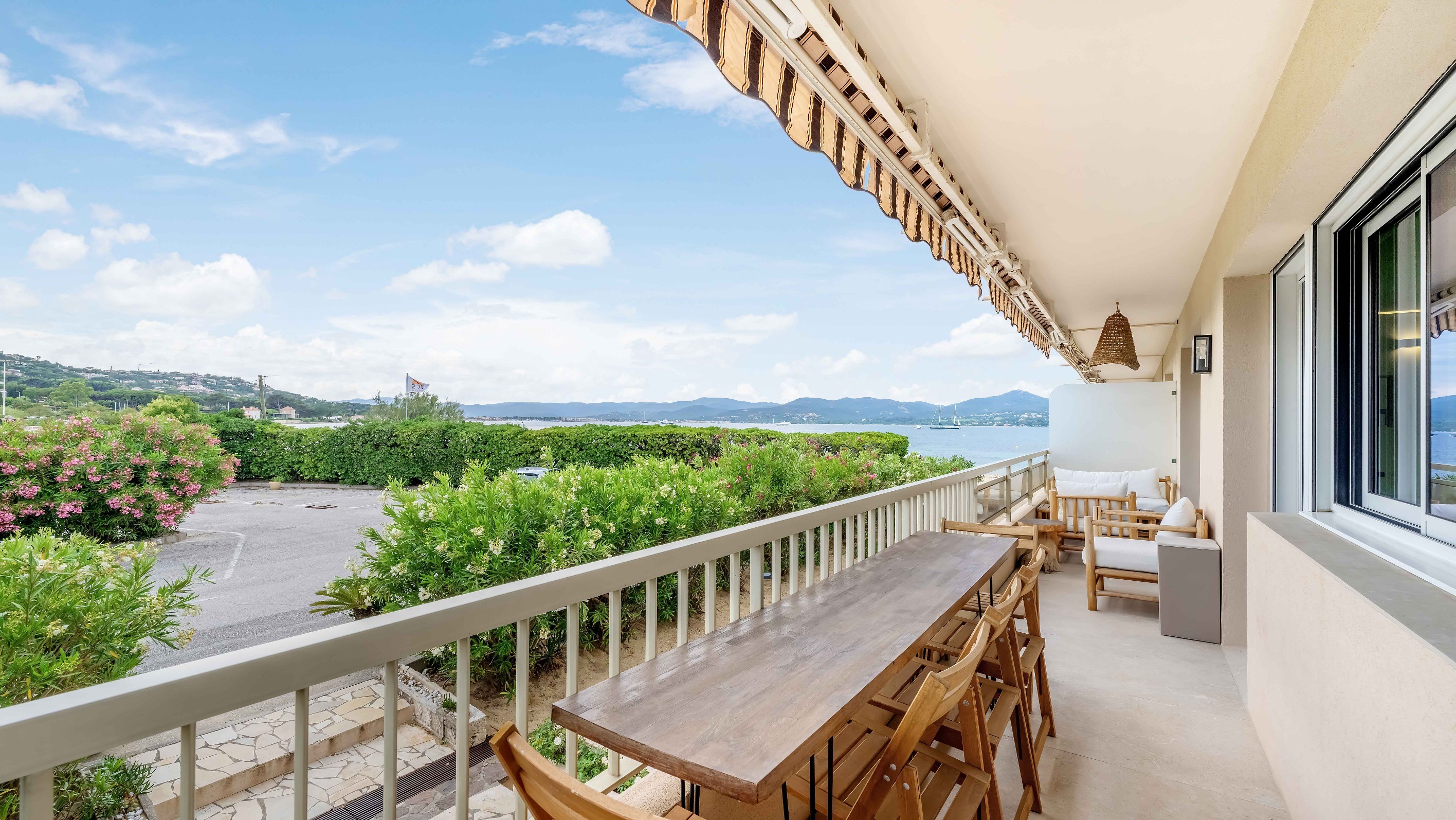  Waterfront 3 bedrooms apartment with private beach access near Saint-Tropez vil… - 物件實景