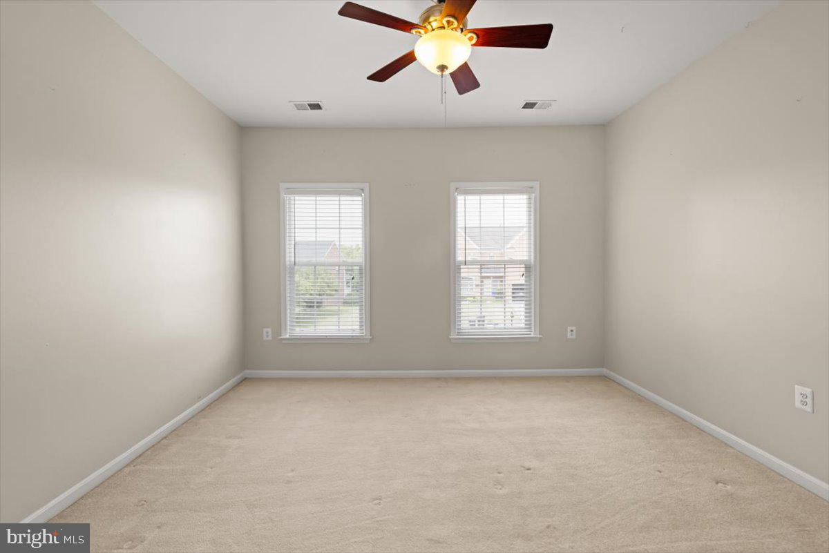 Winchester, Virginia, 22601, United States, 4 Bedrooms Bedrooms, ,5 BathroomsBathrooms,Residential,For Sale,1874493