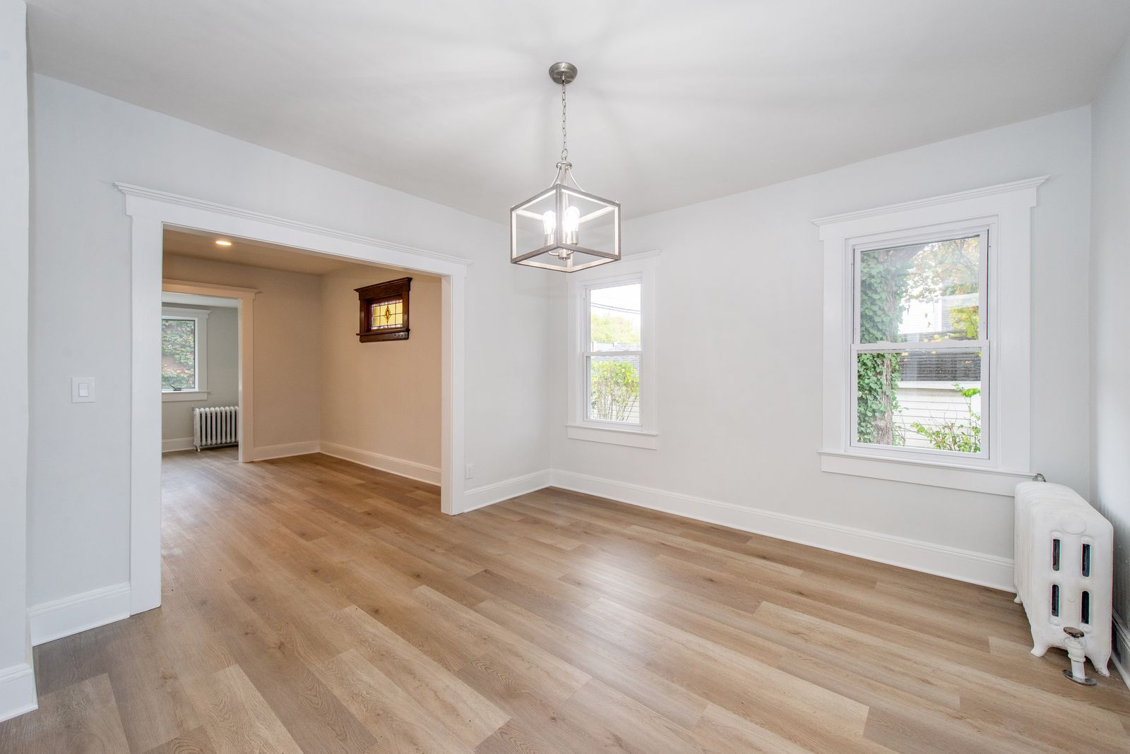 Bergen, Lyndhurst Township, New Jersey, 07071, United States, 3 Bedrooms Bedrooms, ,2 BathroomsBathrooms,Residential,For Sale,1980674