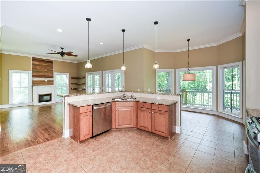 Dallas, Georgia, 30132, United States, 4 Bedrooms Bedrooms, ,5 BathroomsBathrooms,Residential,For Sale,1914851