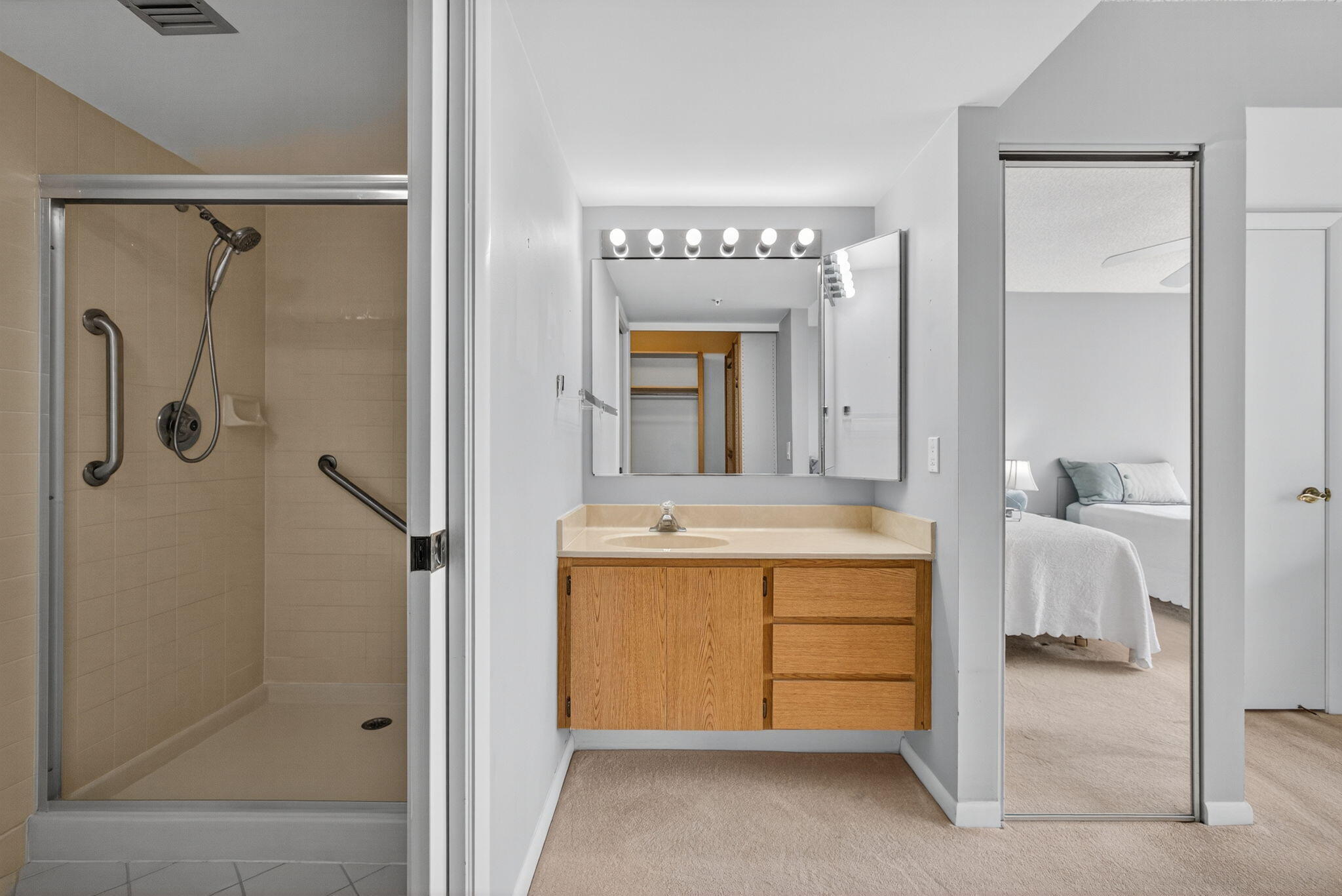 Jupiter, Florida, 33477, United States, 2 Bedrooms Bedrooms, ,2 BathroomsBathrooms,Residential,For Sale,1989274