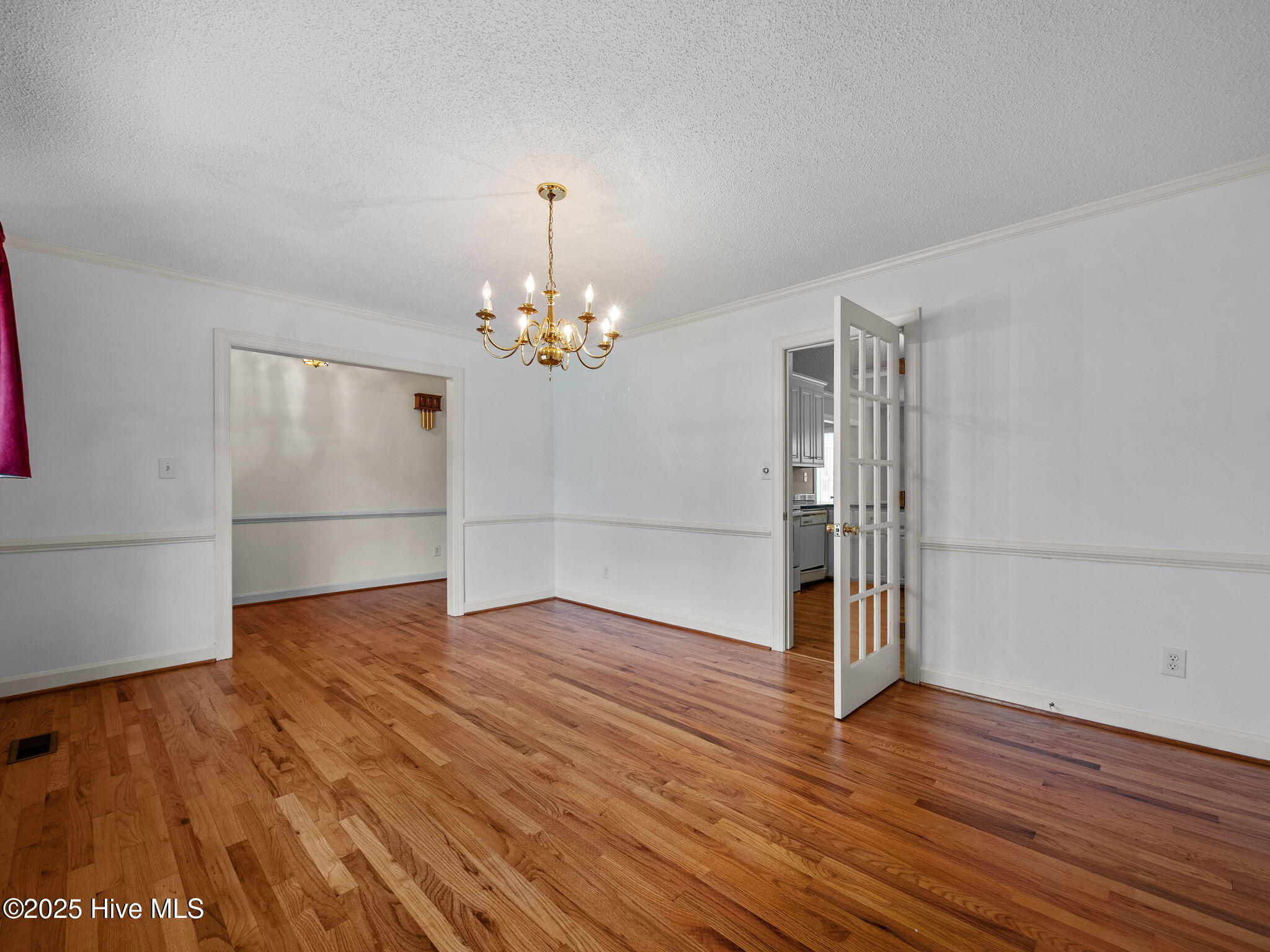 Cedar Point, North Carolina, 28584, United States, 3 Bedrooms Bedrooms, ,2 BathroomsBathrooms,Residential,For Sale,1957404