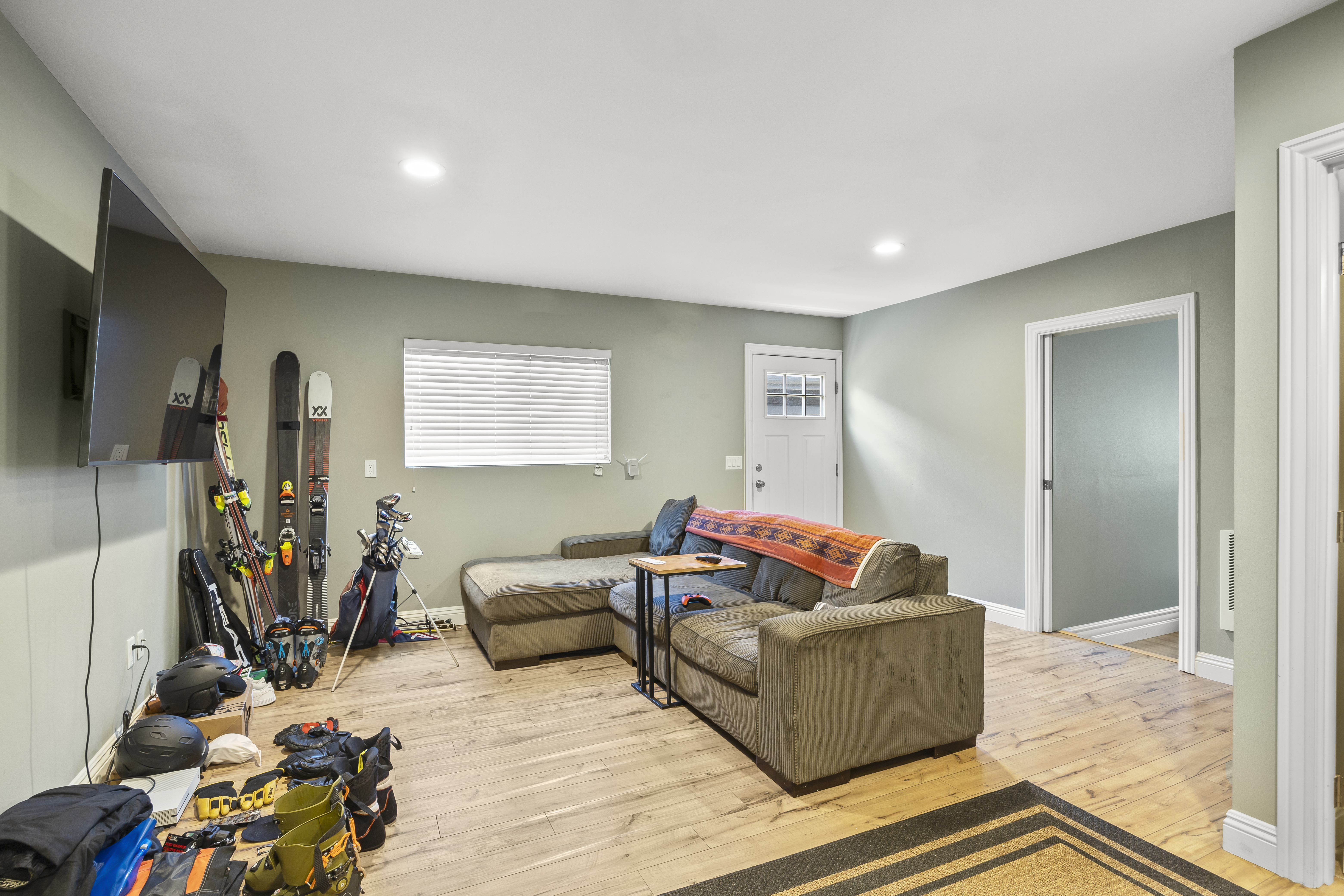  168 South Palm Street, Ventura, CA 93001 - 物件實景