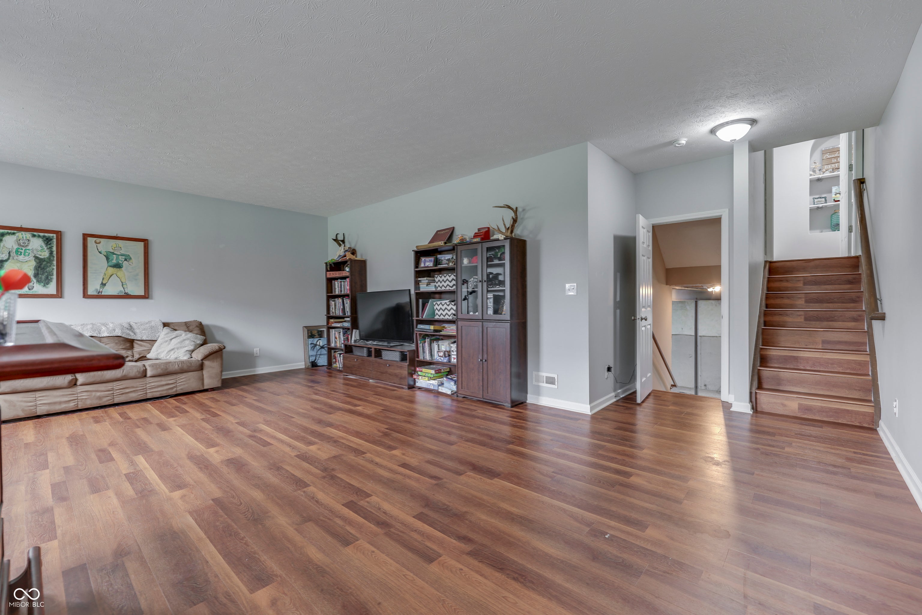 Greenwood, Indiana, 46143, United States, 4 Bedrooms Bedrooms, ,4 BathroomsBathrooms,Residential,For Sale,1956693