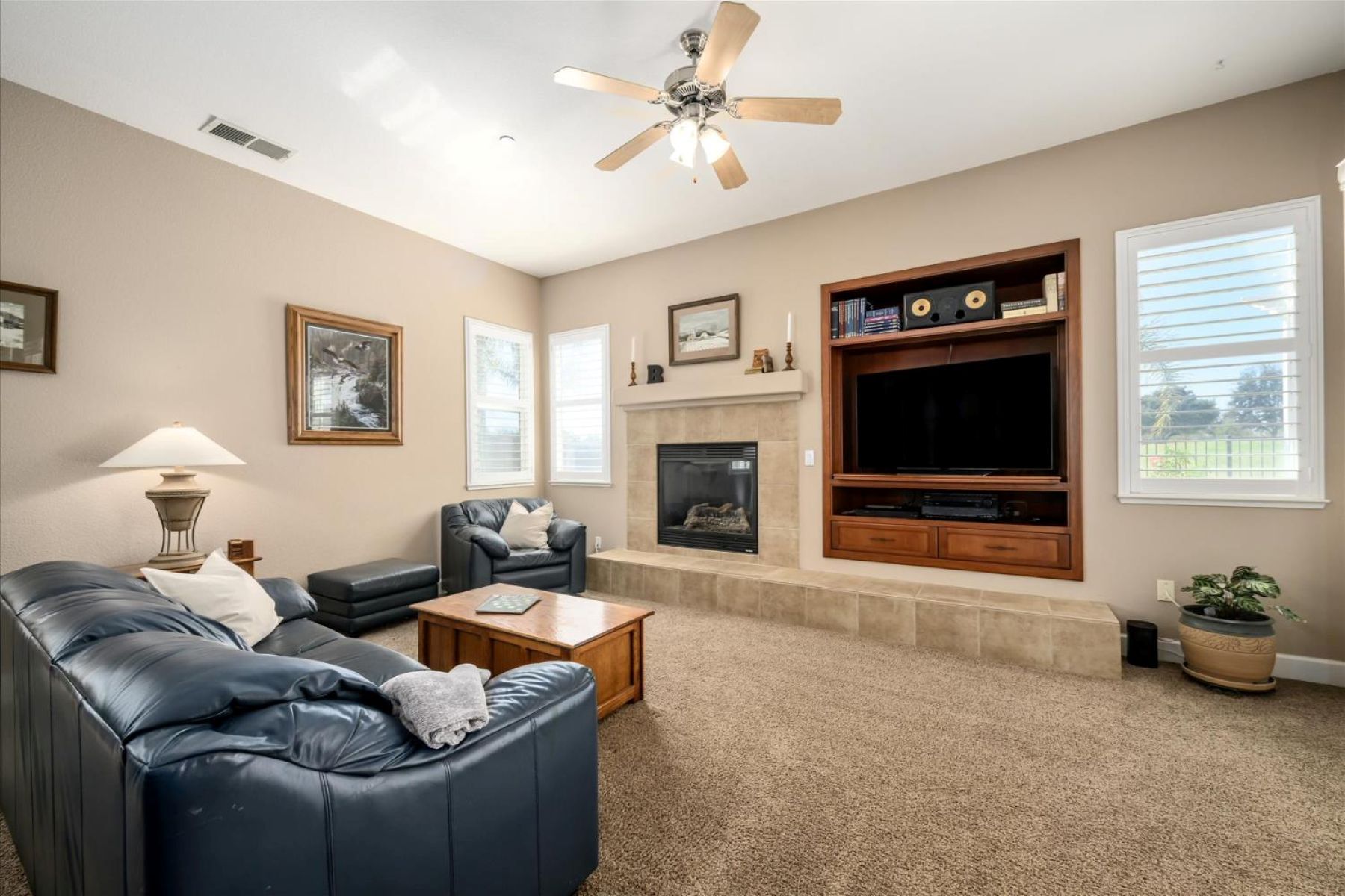  33203 Pintail Street, Woodland, CA 95695 - 物件實景