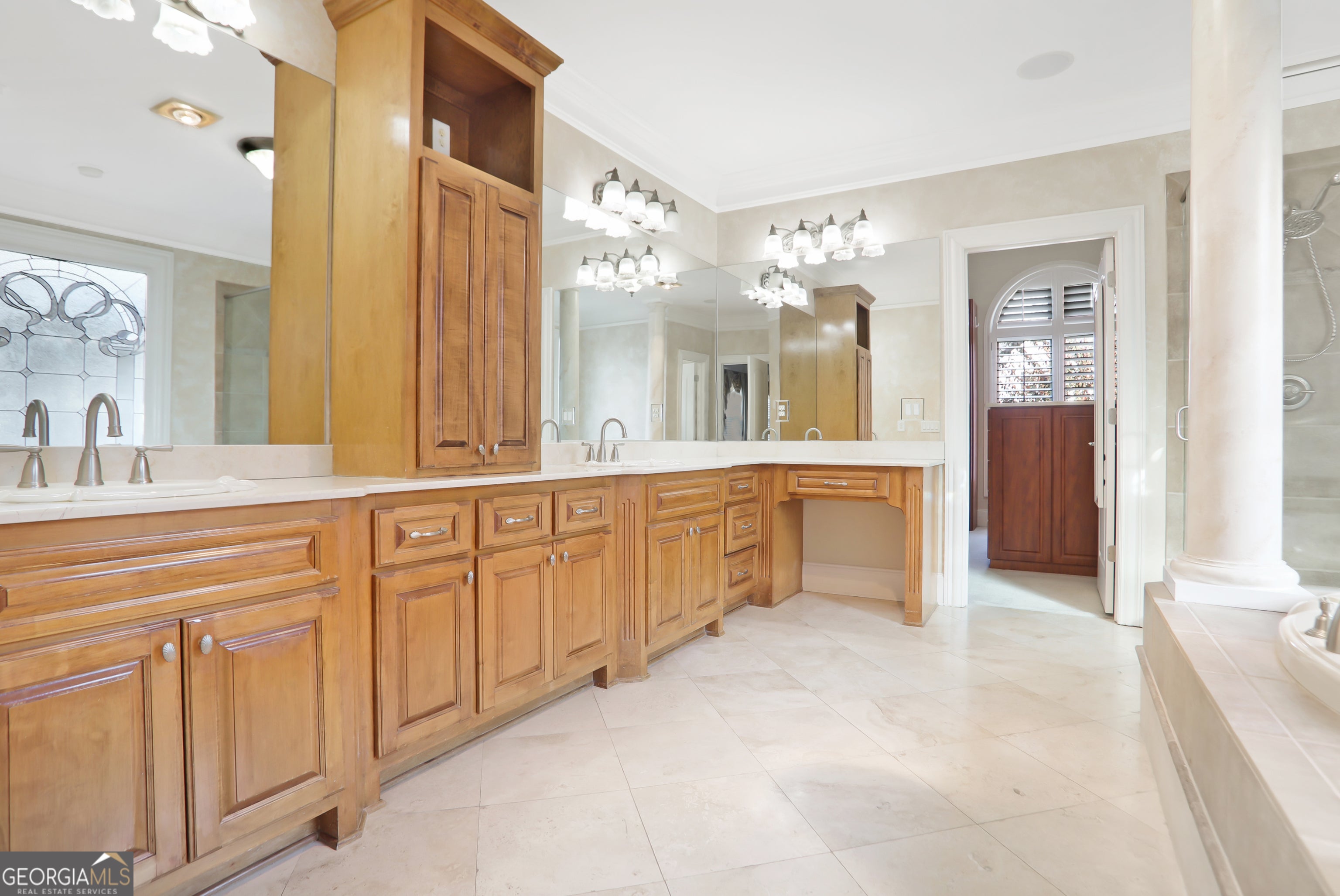 Atlanta, Georgia, 30331, United States, 6 Bedrooms Bedrooms, ,7 BathroomsBathrooms,Residential,For Sale,1926929