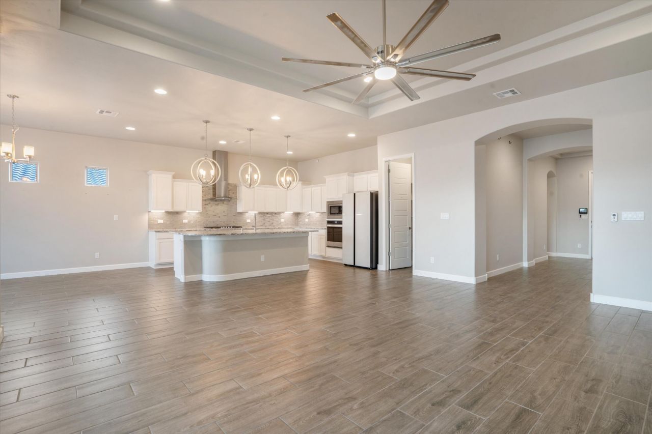 Rio Rancho, New Mexico, 87124, United States, 4 Bedrooms Bedrooms, ,4 BathroomsBathrooms,Residential,For Sale,1919636
