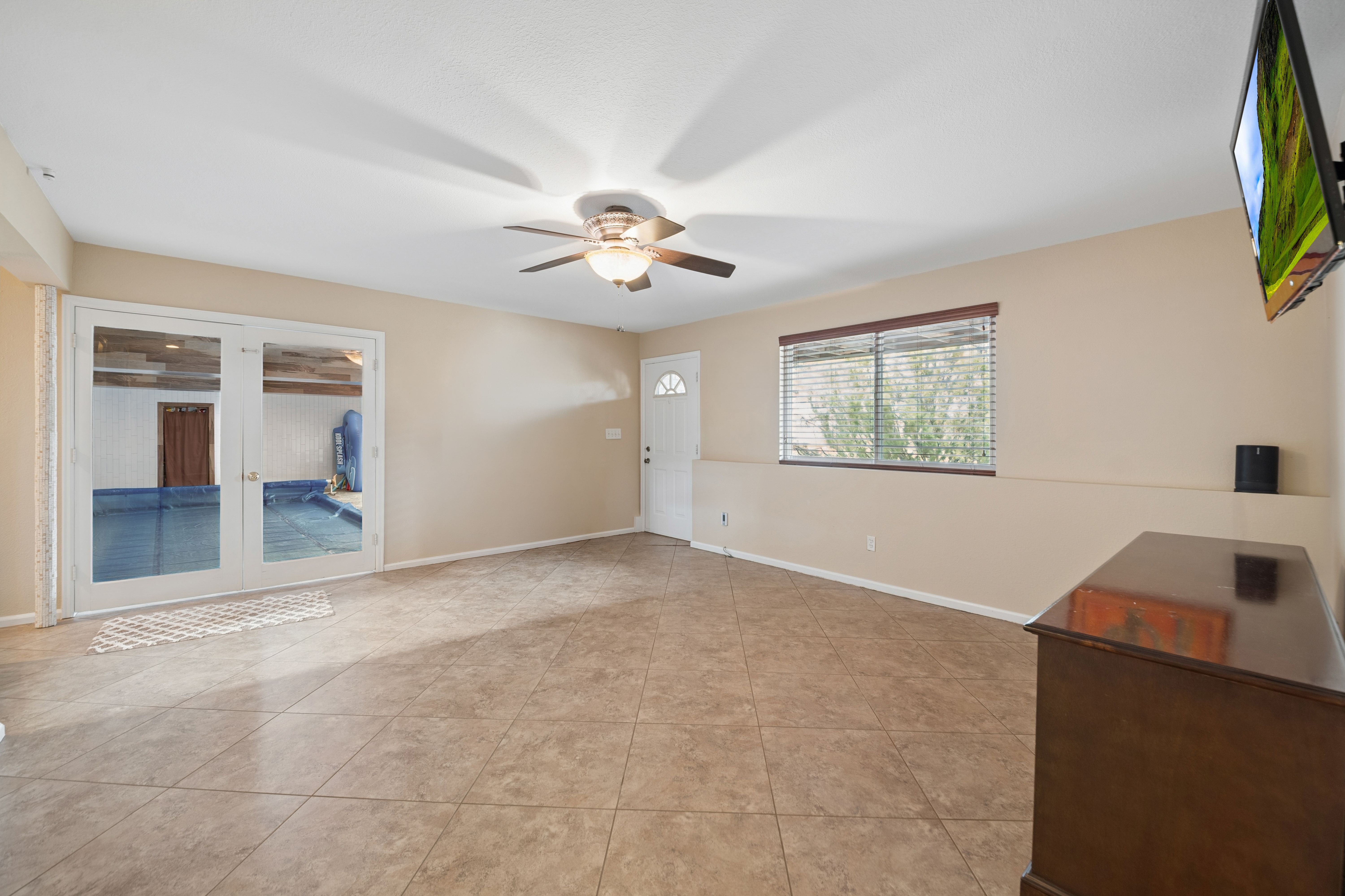  Set on 4.5 elevated acres in Sierra Vista - 物件實景