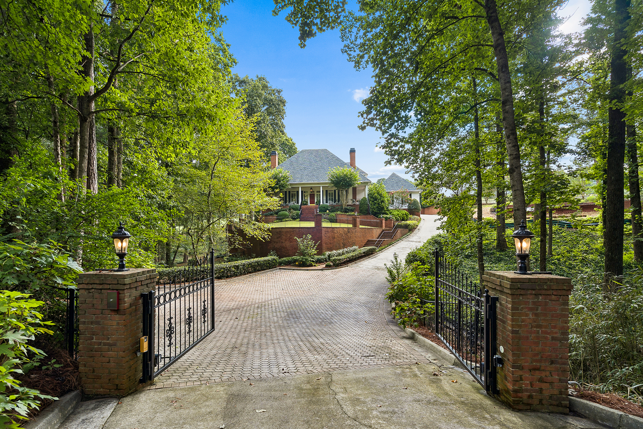  Extraordinary Gated Estate with Golf Course Views - 物件實景