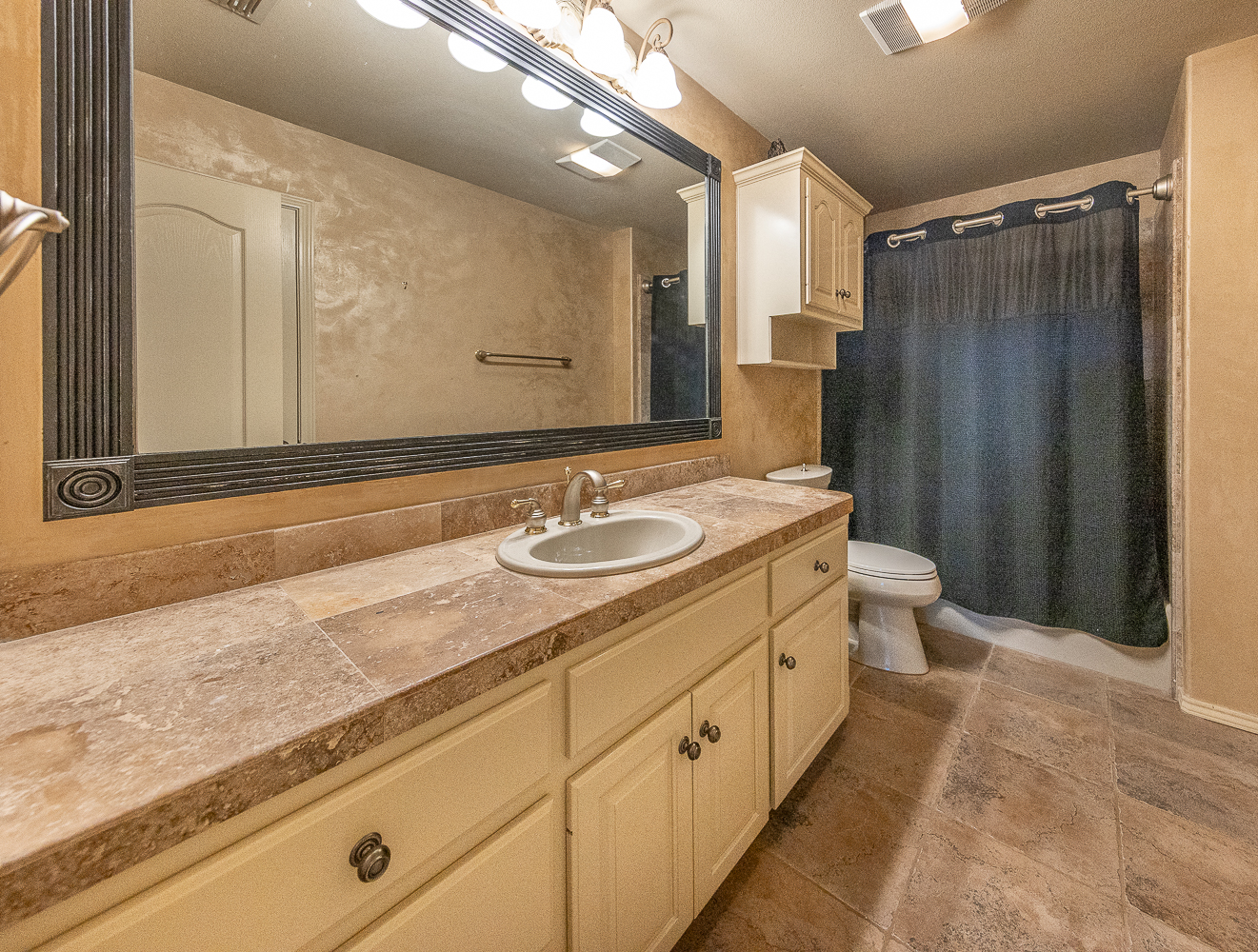 Lubbock, Texas, 79424, United States, 4 Bedrooms Bedrooms, ,3 BathroomsBathrooms,Residential,For Sale,1998502