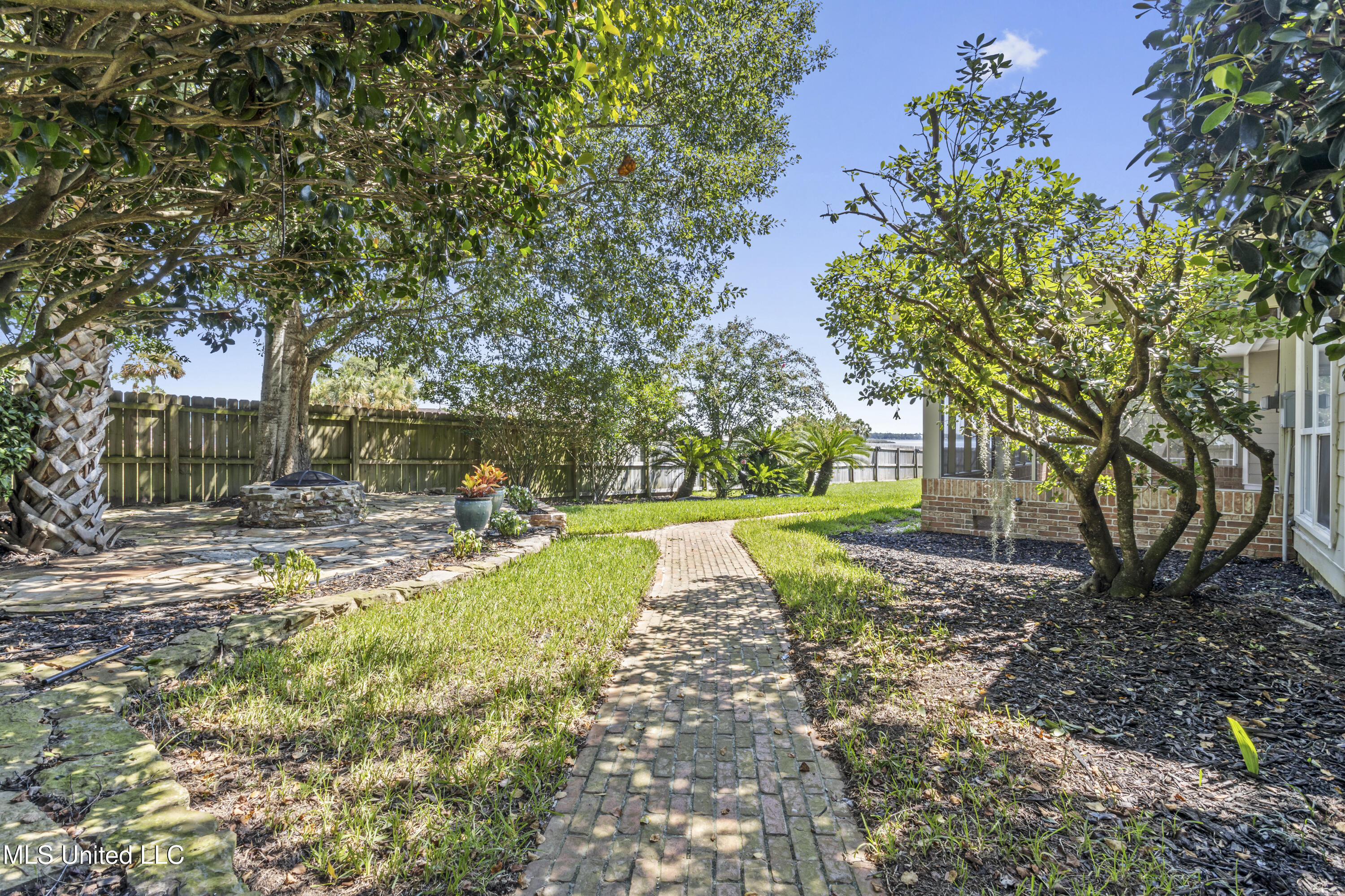 Biloxi, Mississippi, 39531, United States, 4 Bedrooms Bedrooms, ,3 BathroomsBathrooms,Residential,For Sale,1908803