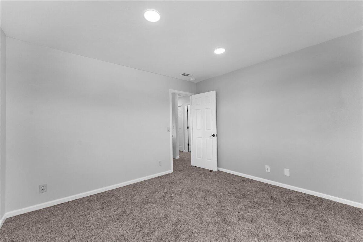 Redding, California, 96001, United States, 4 Bedrooms Bedrooms, ,3 BathroomsBathrooms,Residential,For Sale,1948468