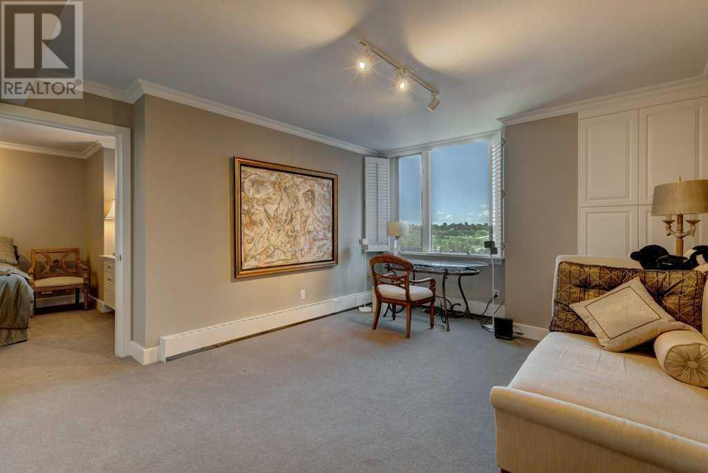 CALGARY, Alberta, T2P 3R8, CA, 2 Bedrooms Bedrooms, ,2 BathroomsBathrooms,Residential,For Sale,1908655