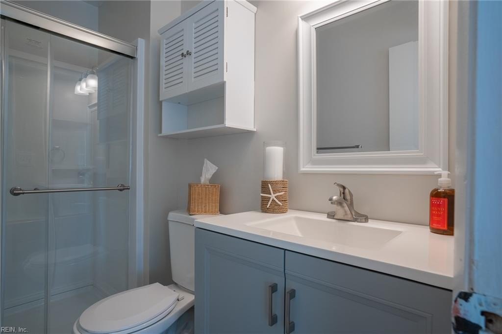 Virginia Beach, Virginia, 23455, United States, 3 Bedrooms Bedrooms, ,4 BathroomsBathrooms,Residential,For Sale,1921851