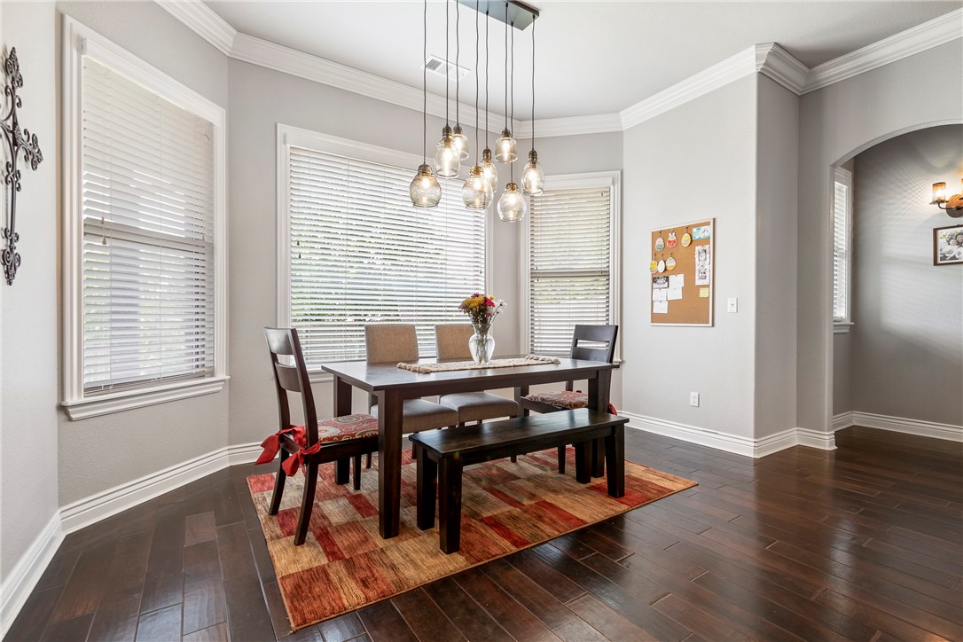Bentonville, Arkansas, 72712, United States, 5 Bedrooms Bedrooms, ,5 BathroomsBathrooms,Residential,For Sale,1895403