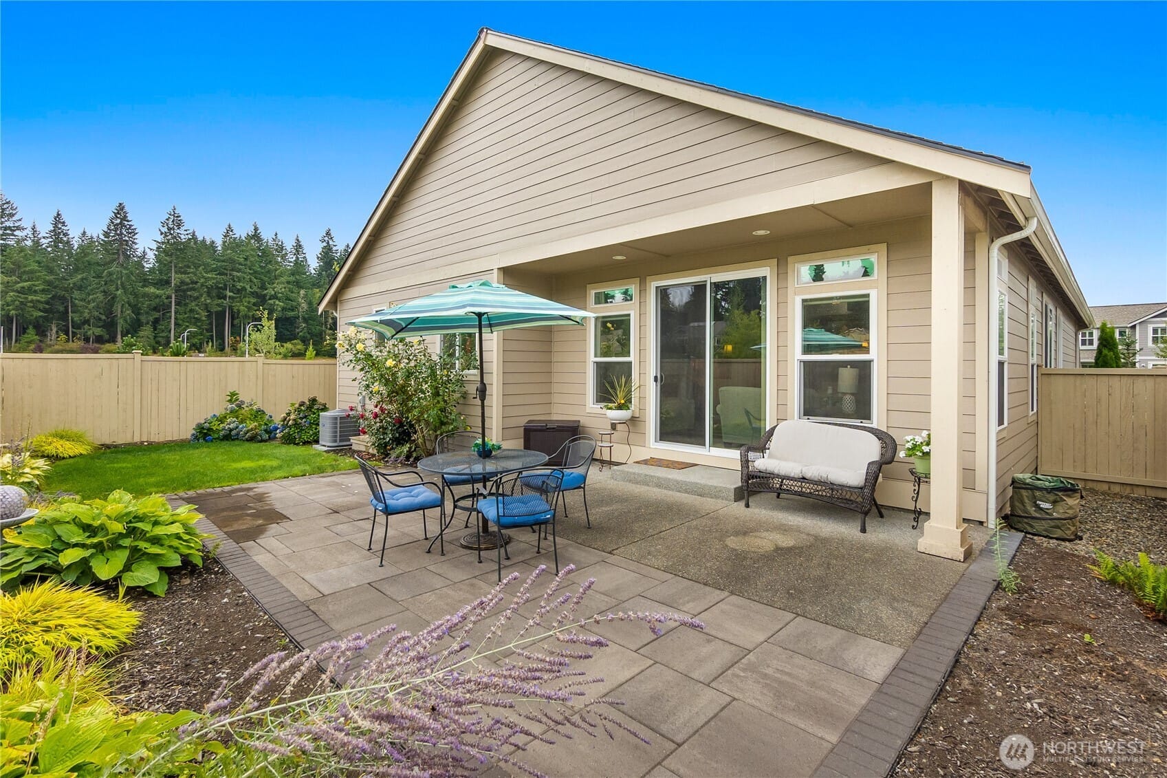 Tumwater, Washington, 98501, United States, 3 Bedrooms Bedrooms, ,2 BathroomsBathrooms,Residential,For Sale,1989265