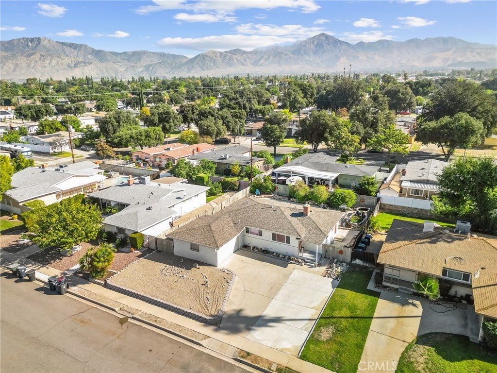 Redlands, California, 92374, United States, 4 Bedrooms Bedrooms, ,2 BathroomsBathrooms,Residential,For Sale,1987095