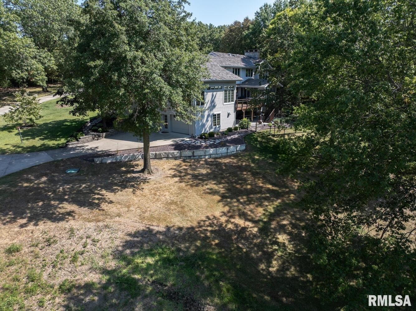 Macomb, Illinois, 61455, United States, 6 Bedrooms Bedrooms, ,5 BathroomsBathrooms,Residential,For Sale,1982236