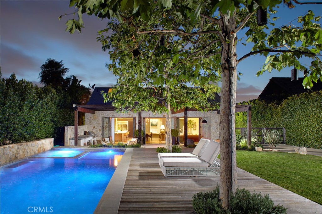 Newport Beach, California, 92660, United States, 4 Bedrooms Bedrooms, ,3 BathroomsBathrooms,Residential,For Sale,1927269