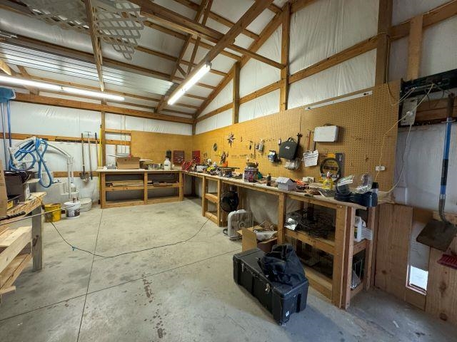 Scottsville, Kentucky, 42164, United States, 4 Bedrooms Bedrooms, ,3 BathroomsBathrooms,Residential,For Sale,1971649