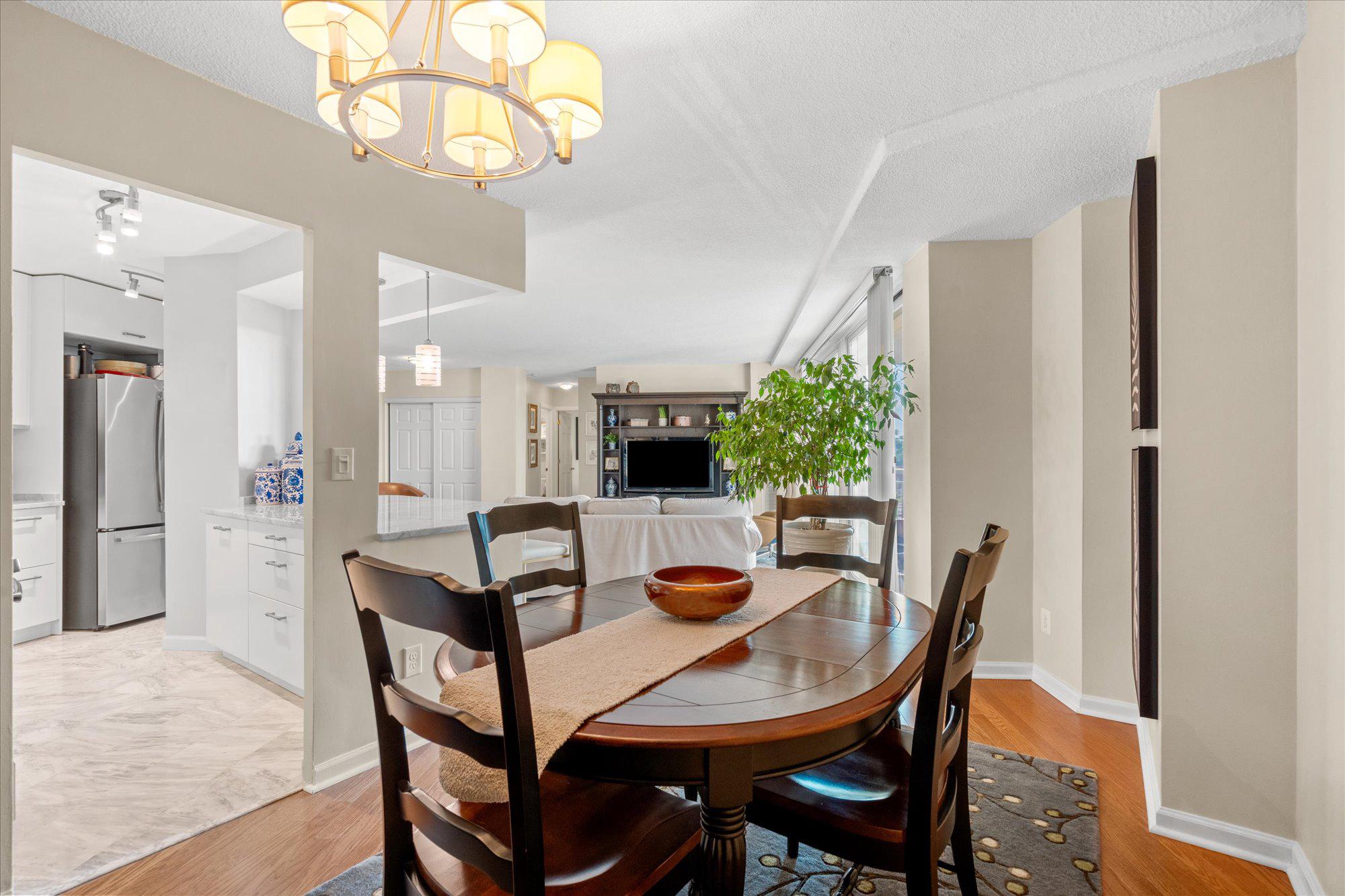  501 Slaters Lane, Alexandria, VA, 22314 - 物件實景