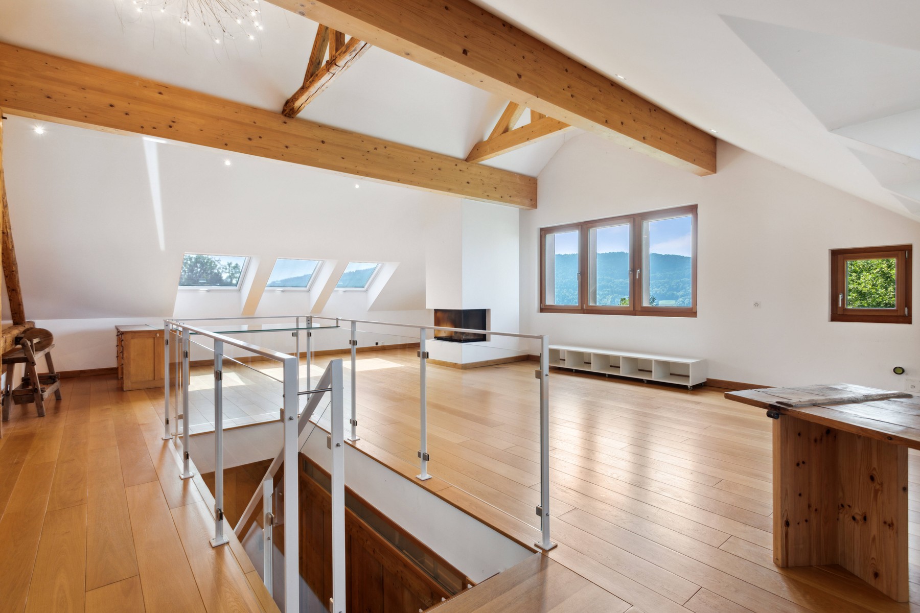  A Rare Find in Attalens – Renovated Farmhouse, Stable (2 stalls), and Spacious P - 物件實景