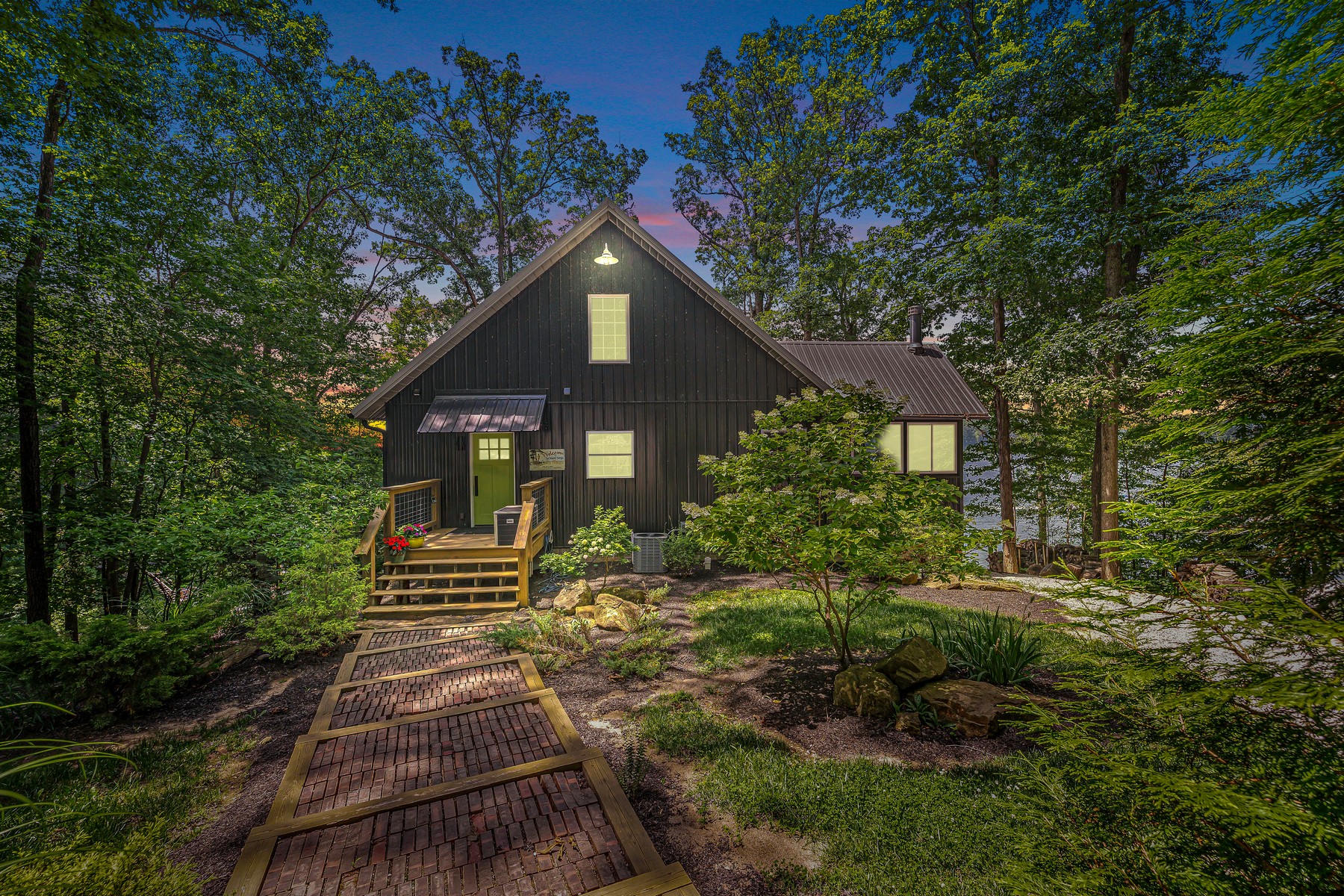  Extraordinary Custom Retreat Located on a Private Peninsula off Racoon Lake - 物件實景