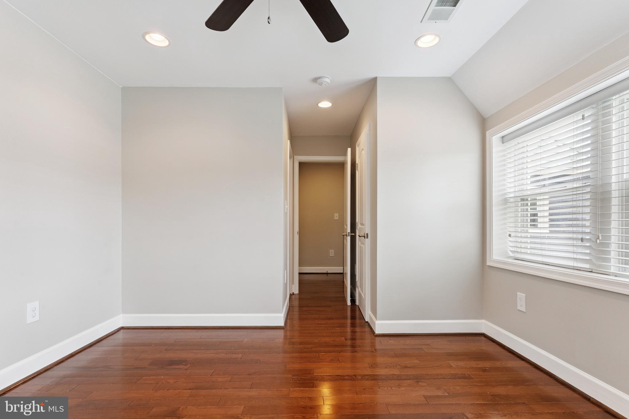 Washington, District of Columbia, 20011, United States, 3 Bedrooms Bedrooms, ,4 BathroomsBathrooms,Residential,For Sale,1935527