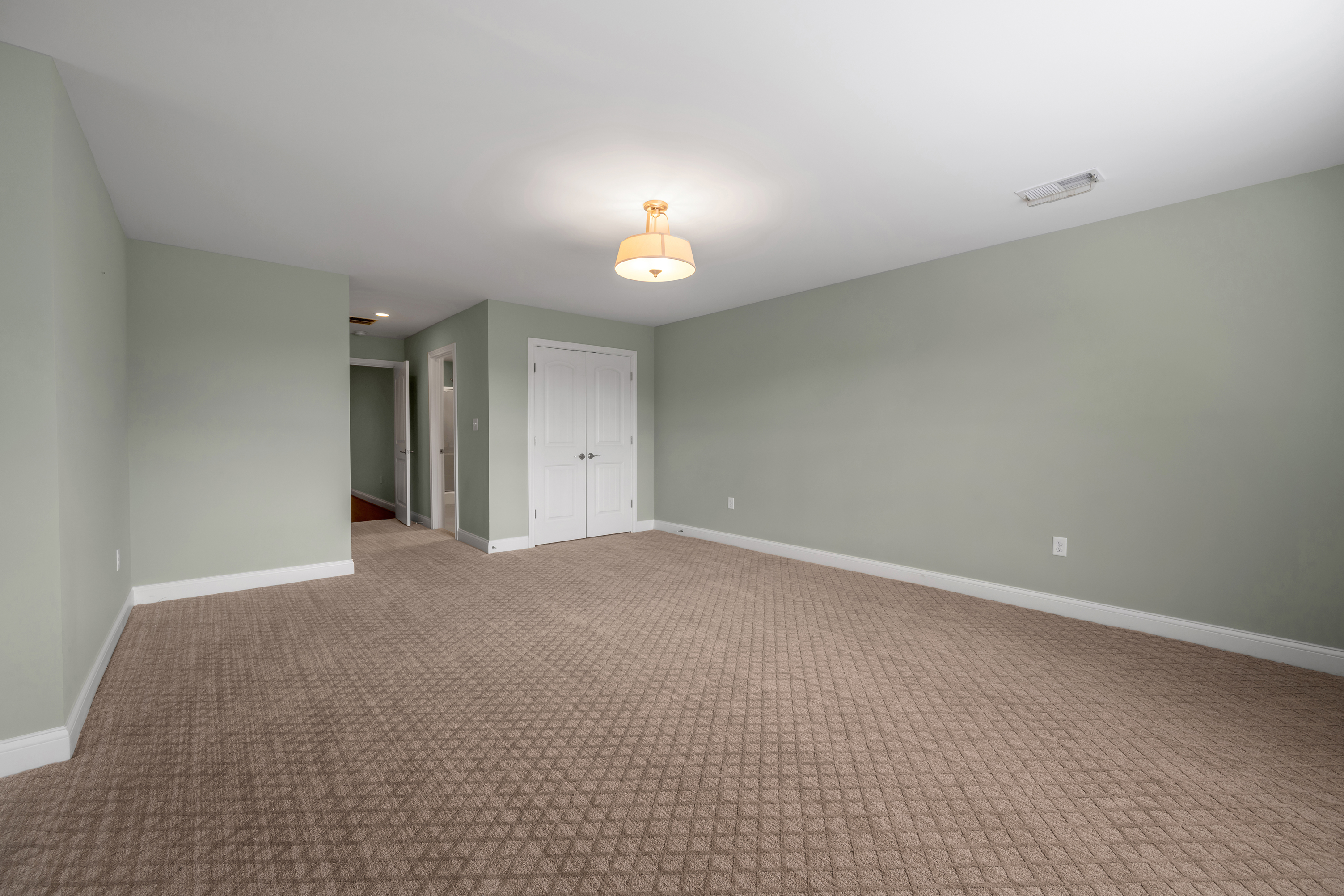  1962 Fort Harrods Drive - 物件實景