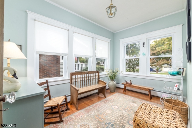 West Caldwell Twp., New Jersey, 07006, United States, 3 Bedrooms Bedrooms, ,1 BathroomBathrooms,Residential,For Sale,1949802