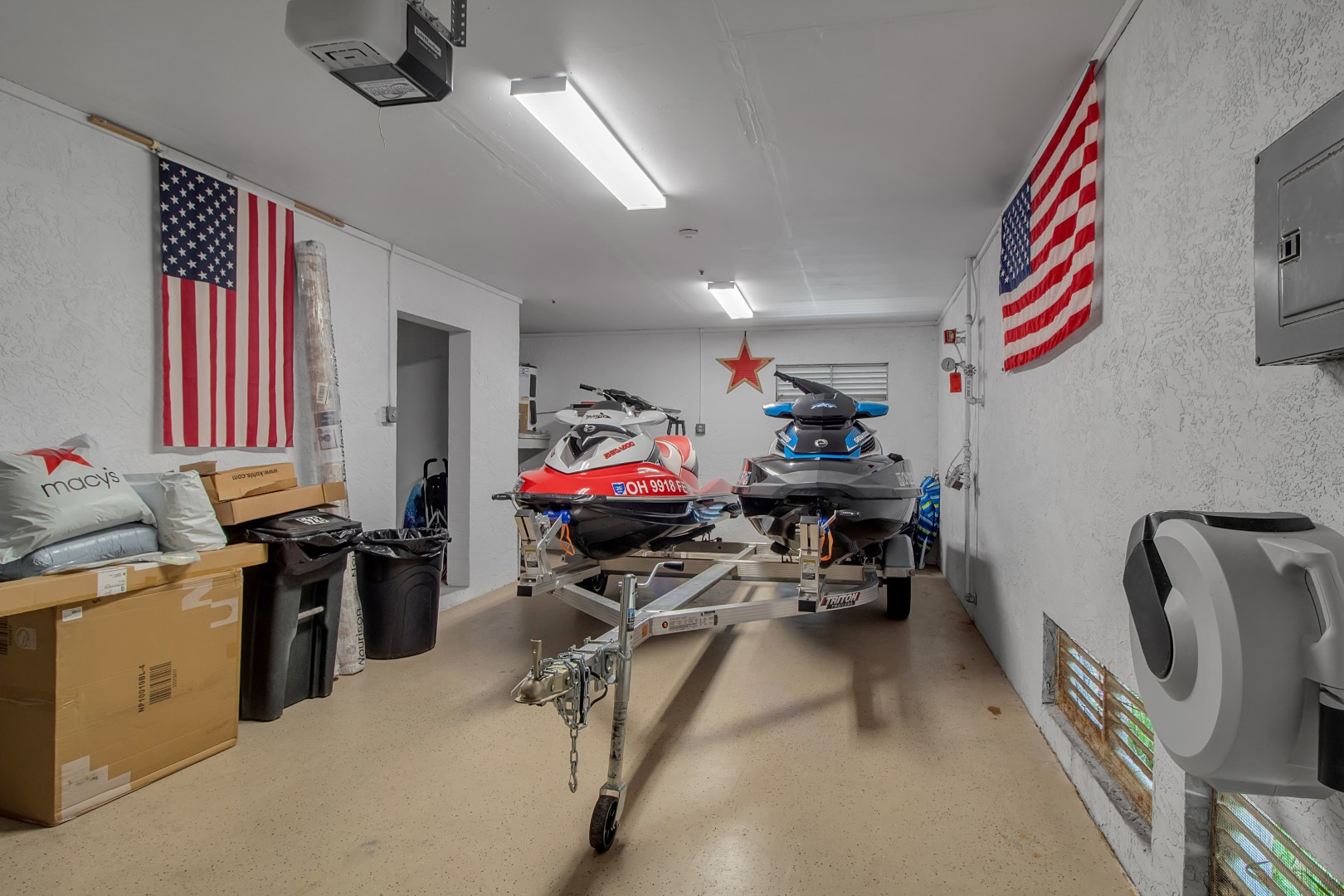 Longboat Key, Florida, 34228, United States, 2 Bedrooms Bedrooms, ,3 BathroomsBathrooms,Residential,For Sale,1923234